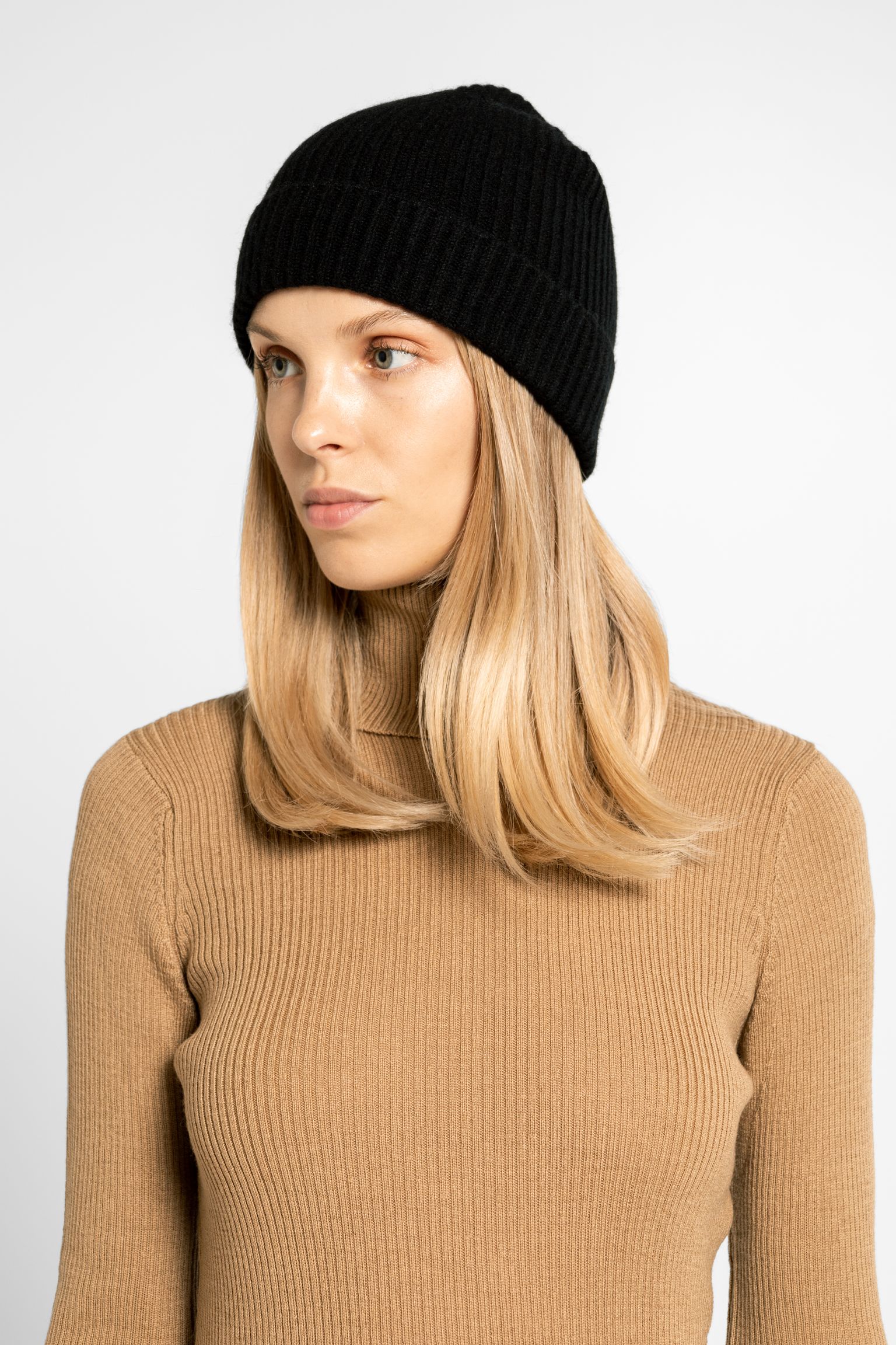 Шапка   CASHMERE RIBBED HAT