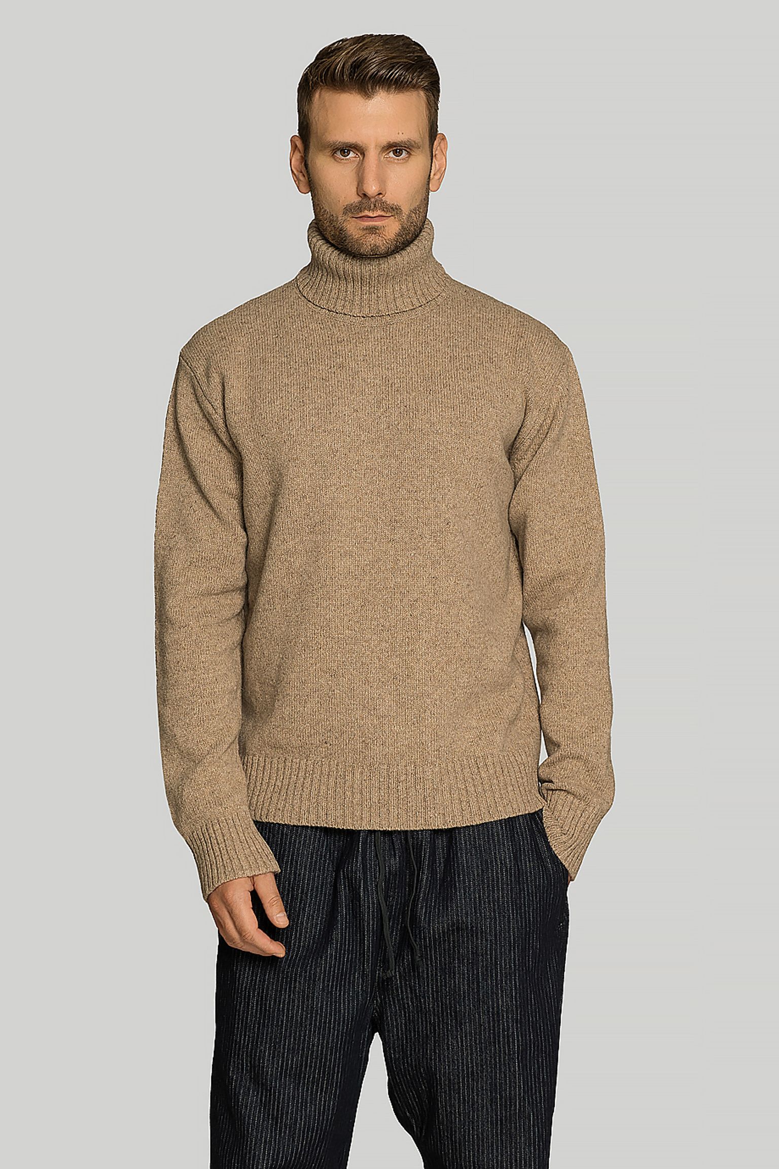 Гольф  Universal Works ROLL NECK