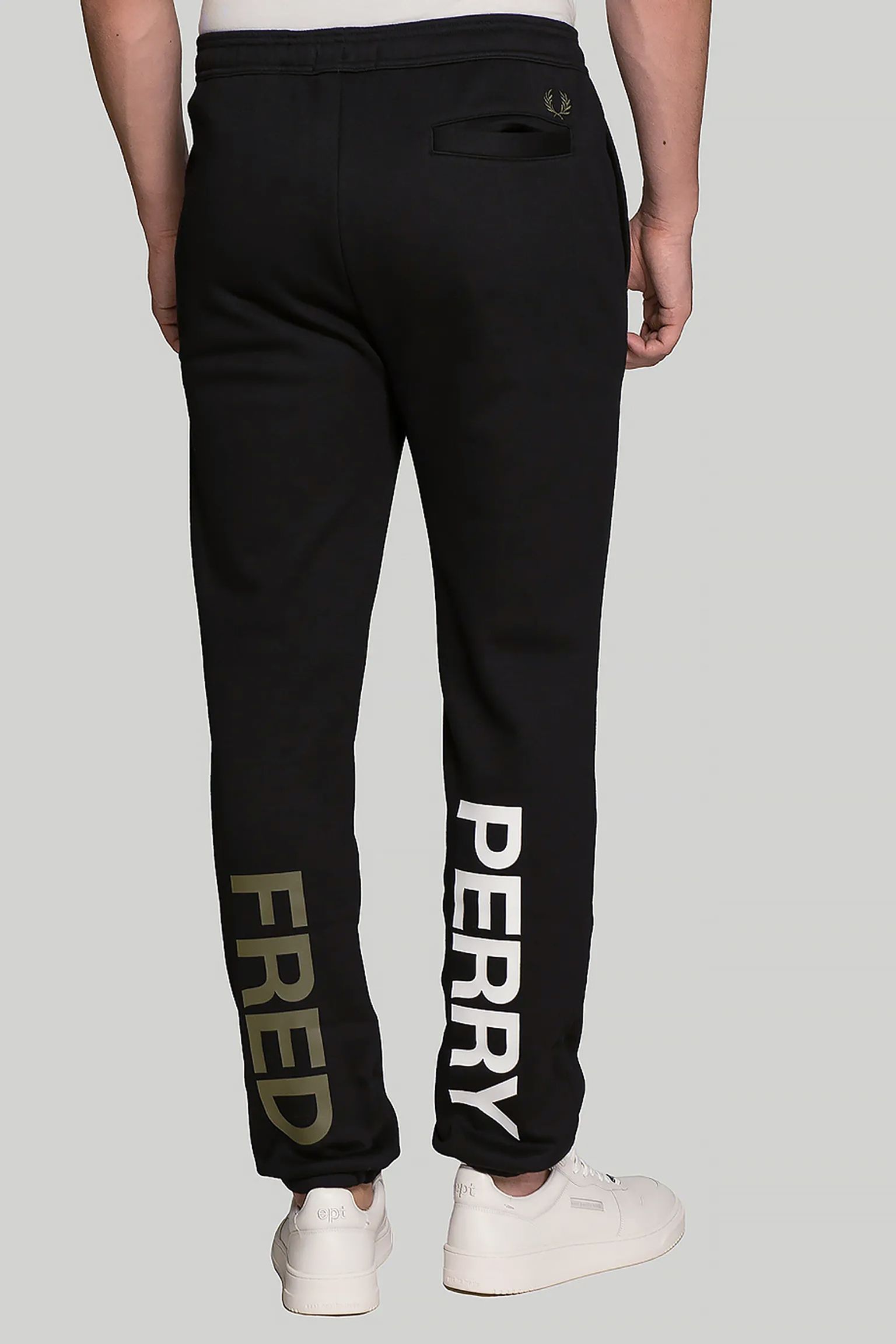 Широкий вибір Спортивні брюки GRAPHIC BRANDING SWEATPANT