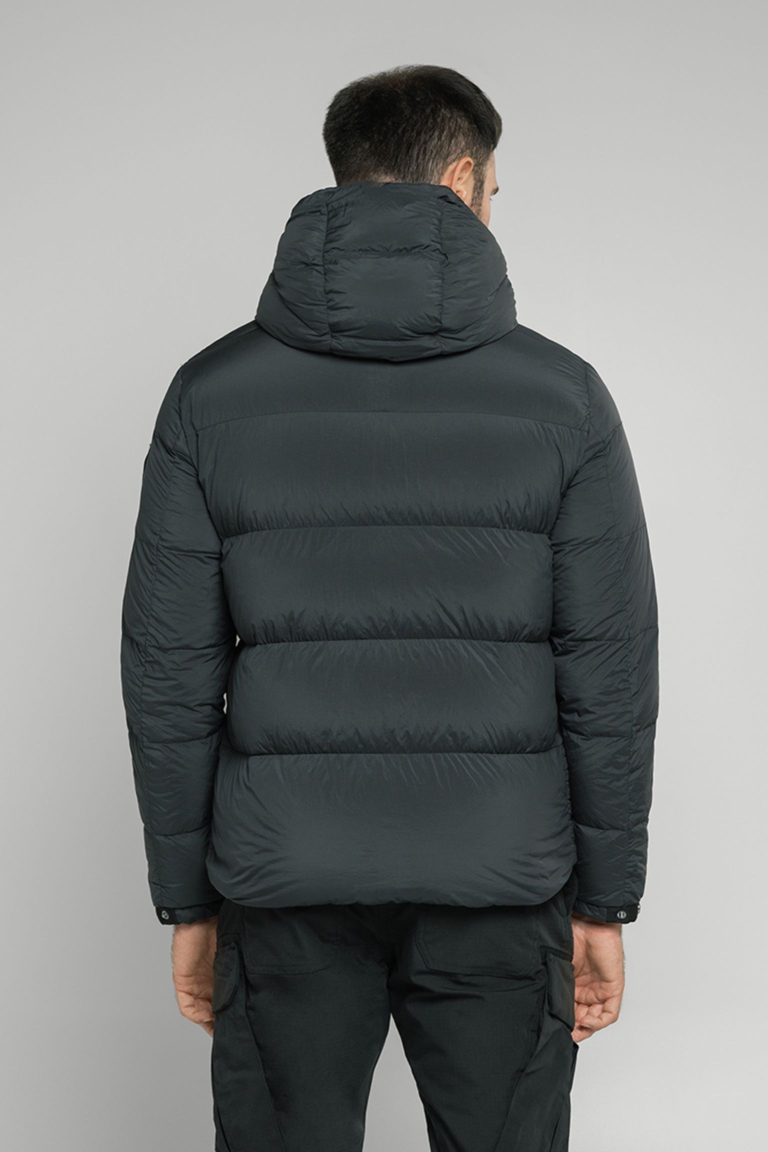 Стильные Пуховик   ULTRALIGHT NYLON ACETIC DYE