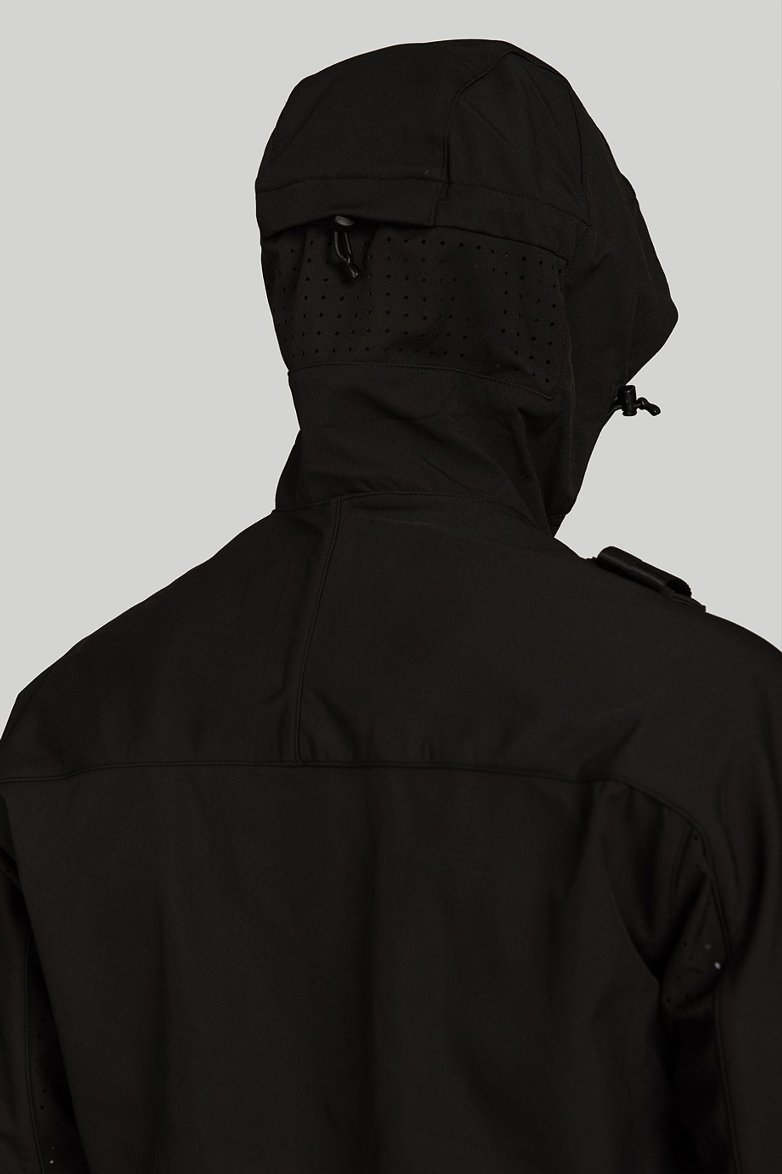 Куртка   SOFTSHELL HOODED JACKET