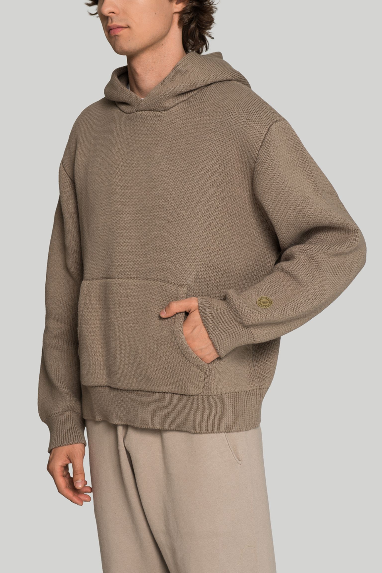 Широкий выбор Худи   PULL CAPUCHE
