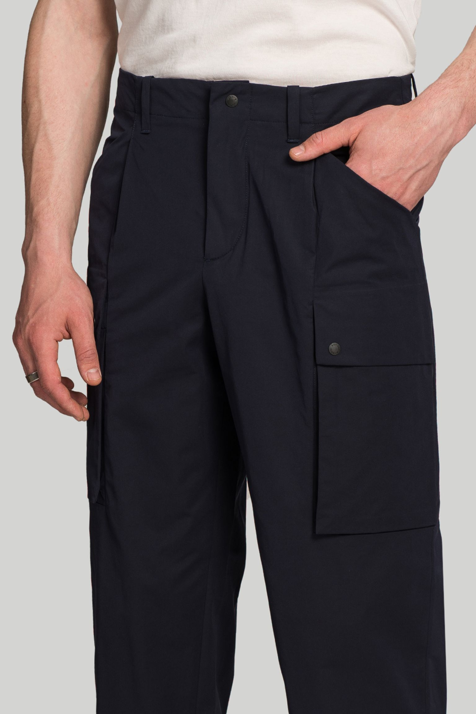 Стильные Брюки MONOBI MEMORY TWILL CARGO