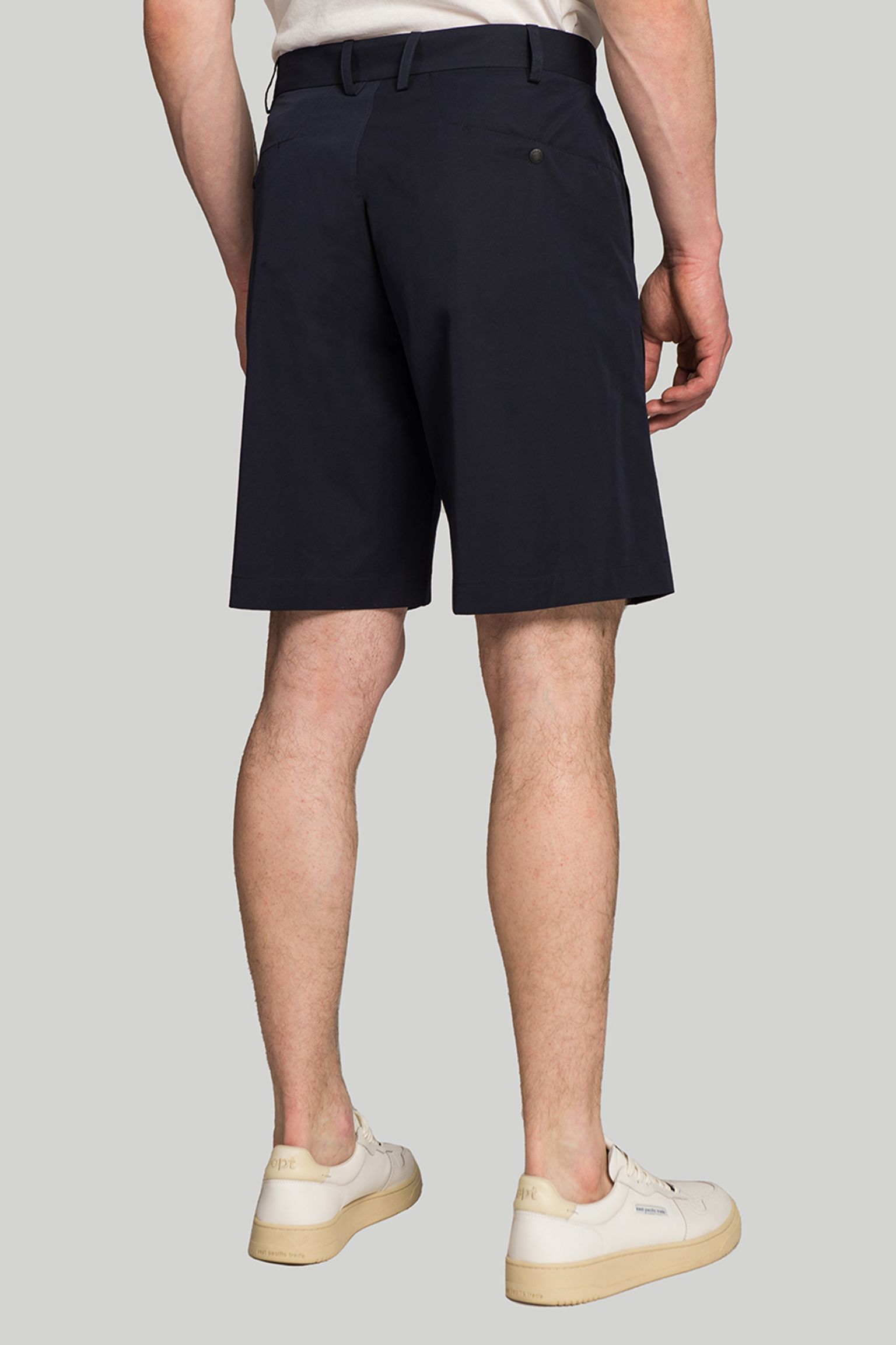 Шорты MONOBI MEMORY TWILL CARGO SHORTS