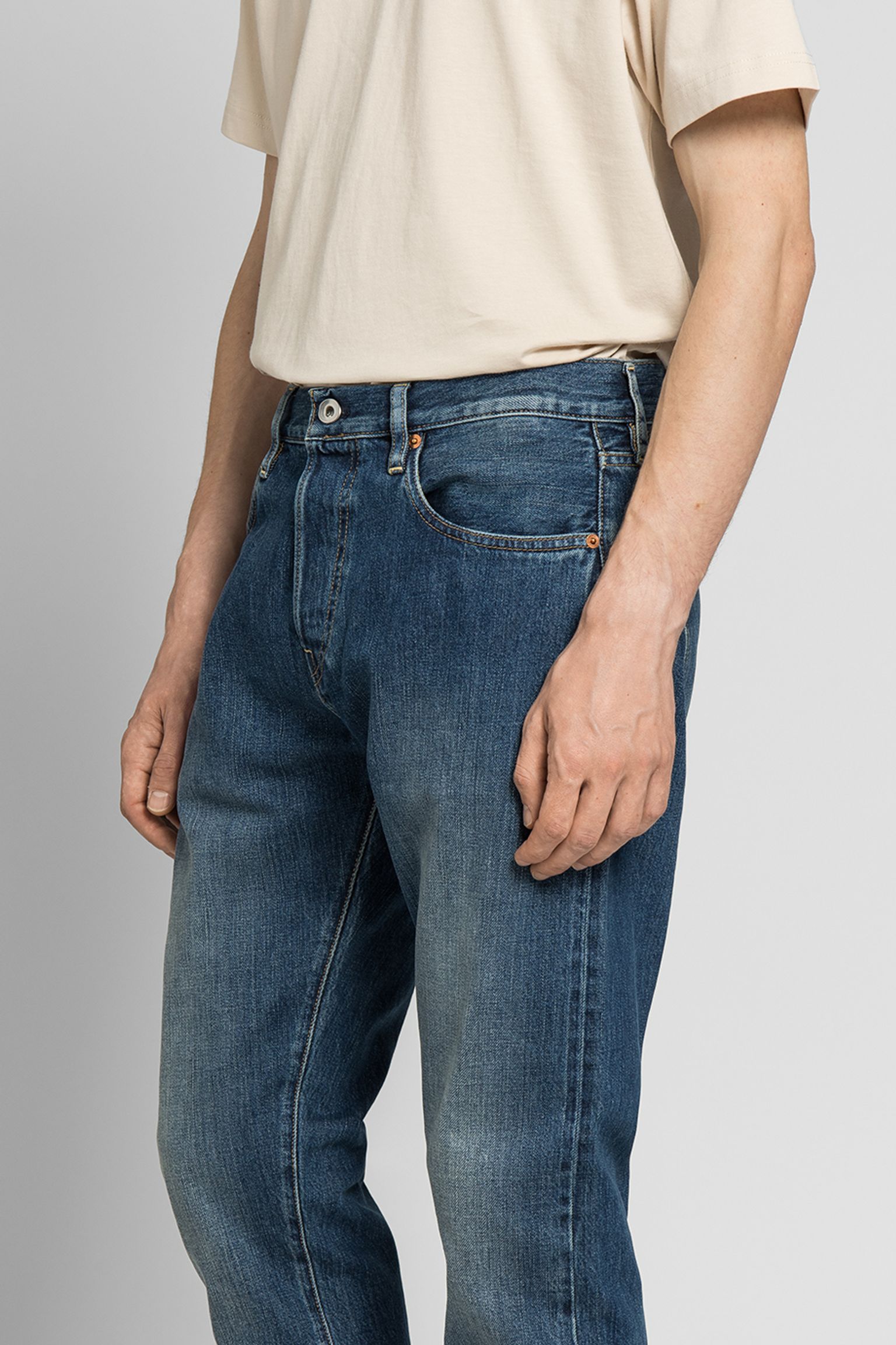 Широкий выбор Джинсы M7 TAPERED 13OZ KUROKI