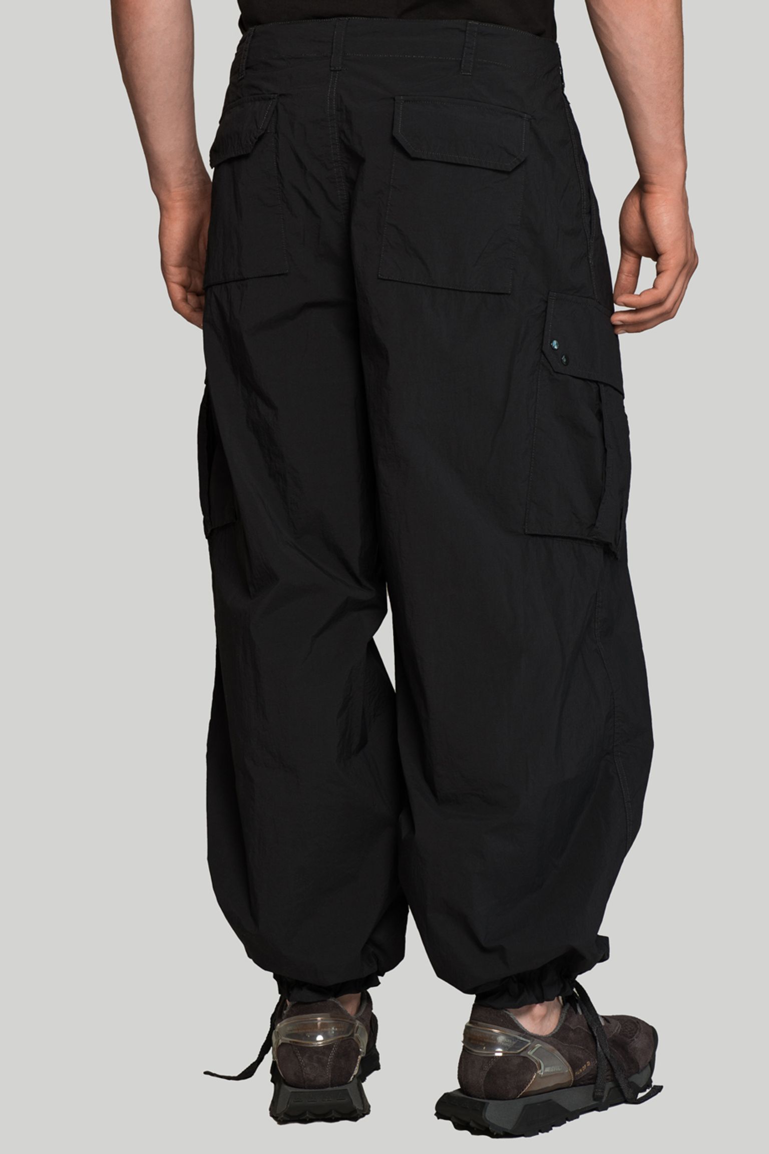 Широкий выбор Брюки Ten C PANTALONE CARGO