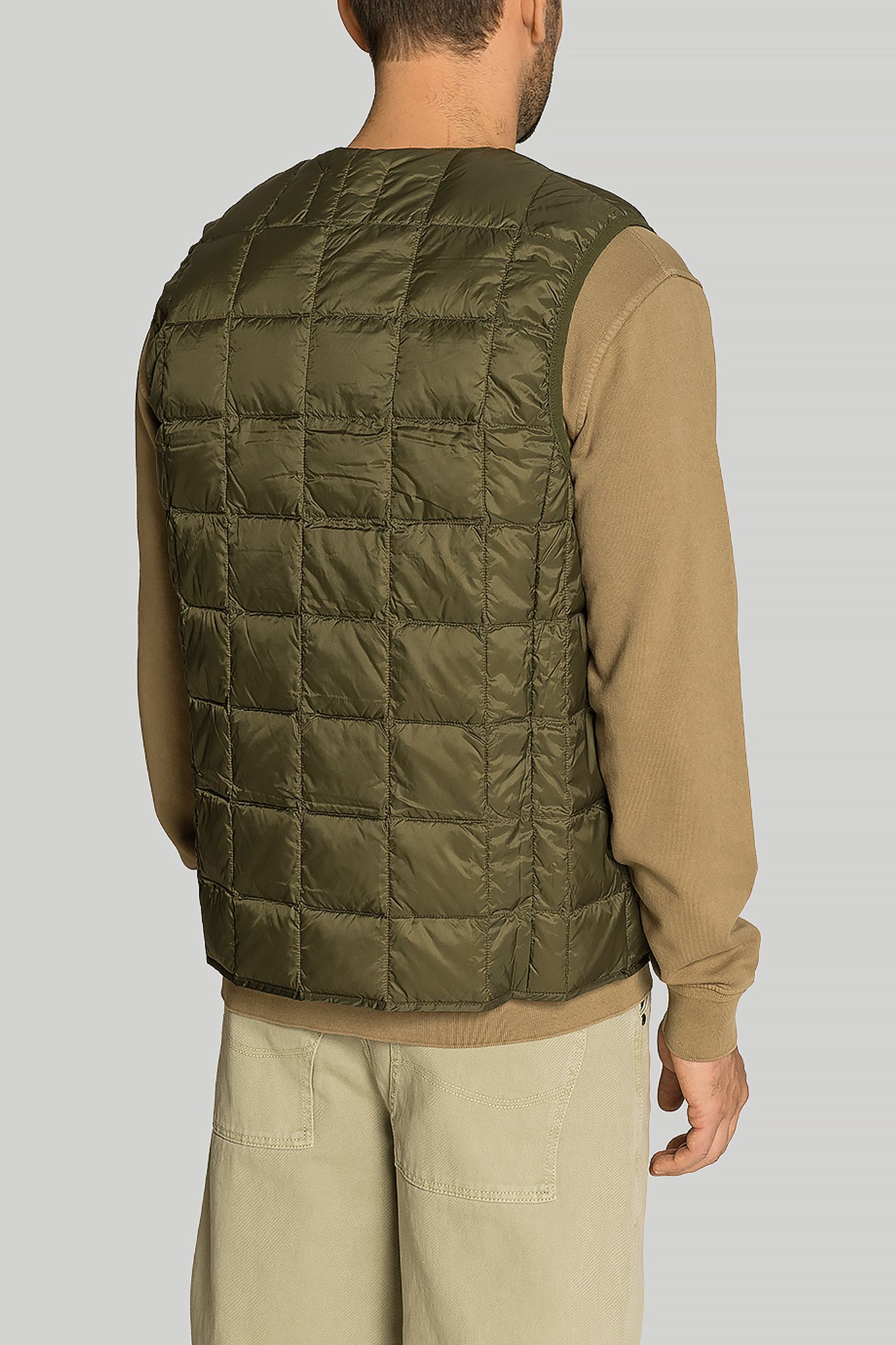 Жилет   V NECK BUTTON DOWN VEST