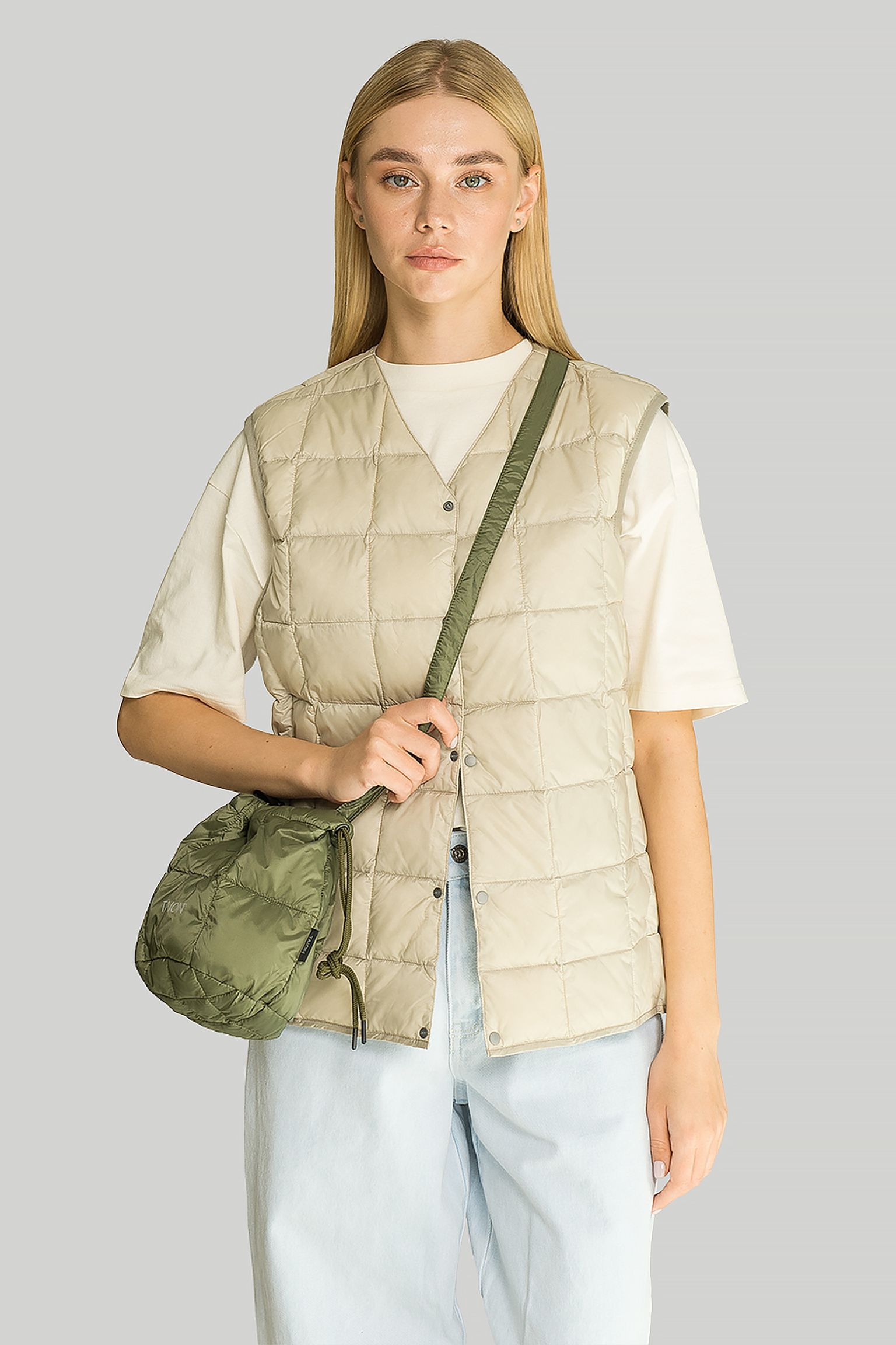 Жилет   V NECK DOWN VEST