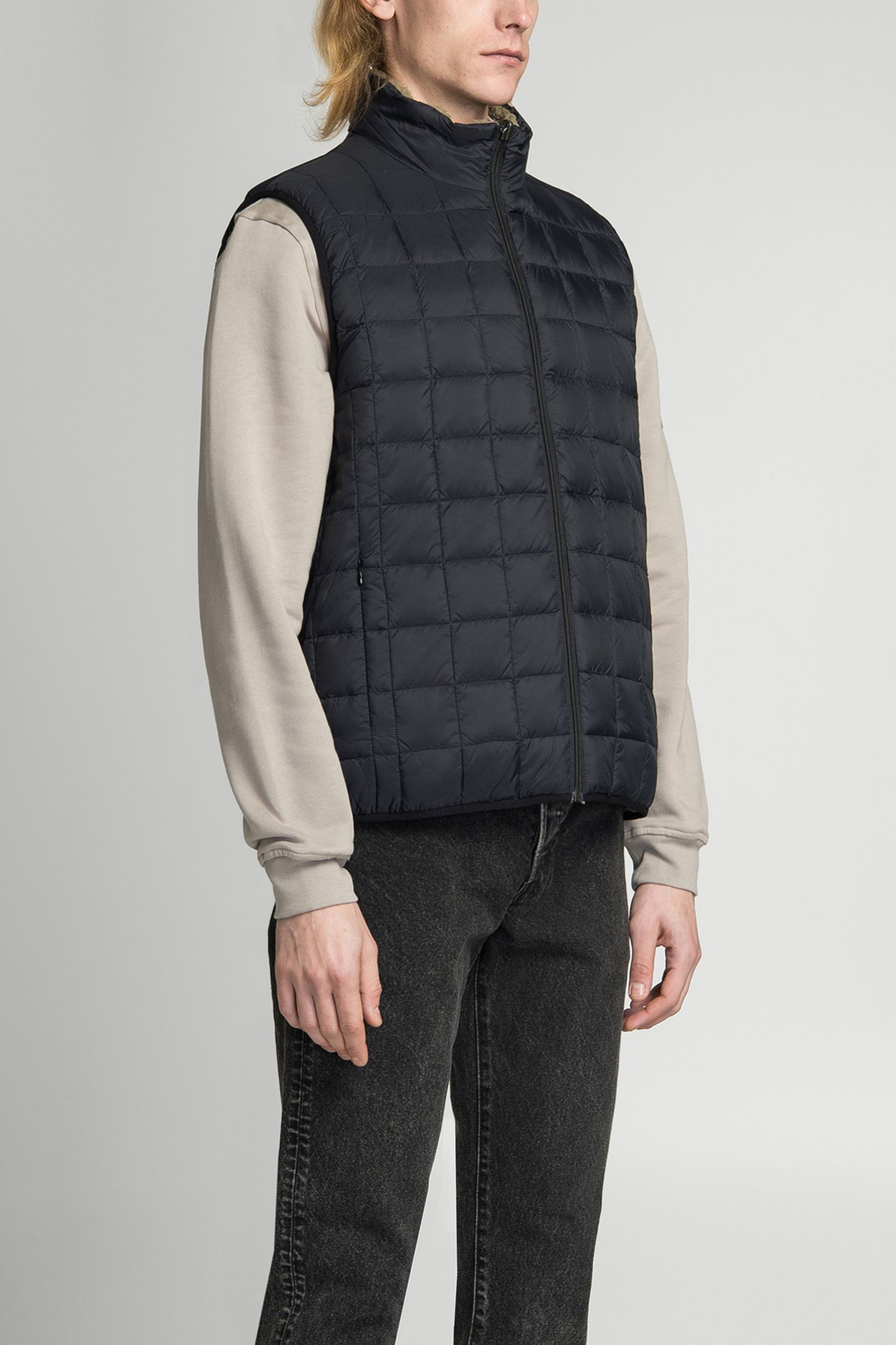 Жилет пуховой DOWN X BOA REVERSIBLE VEST с доставкой