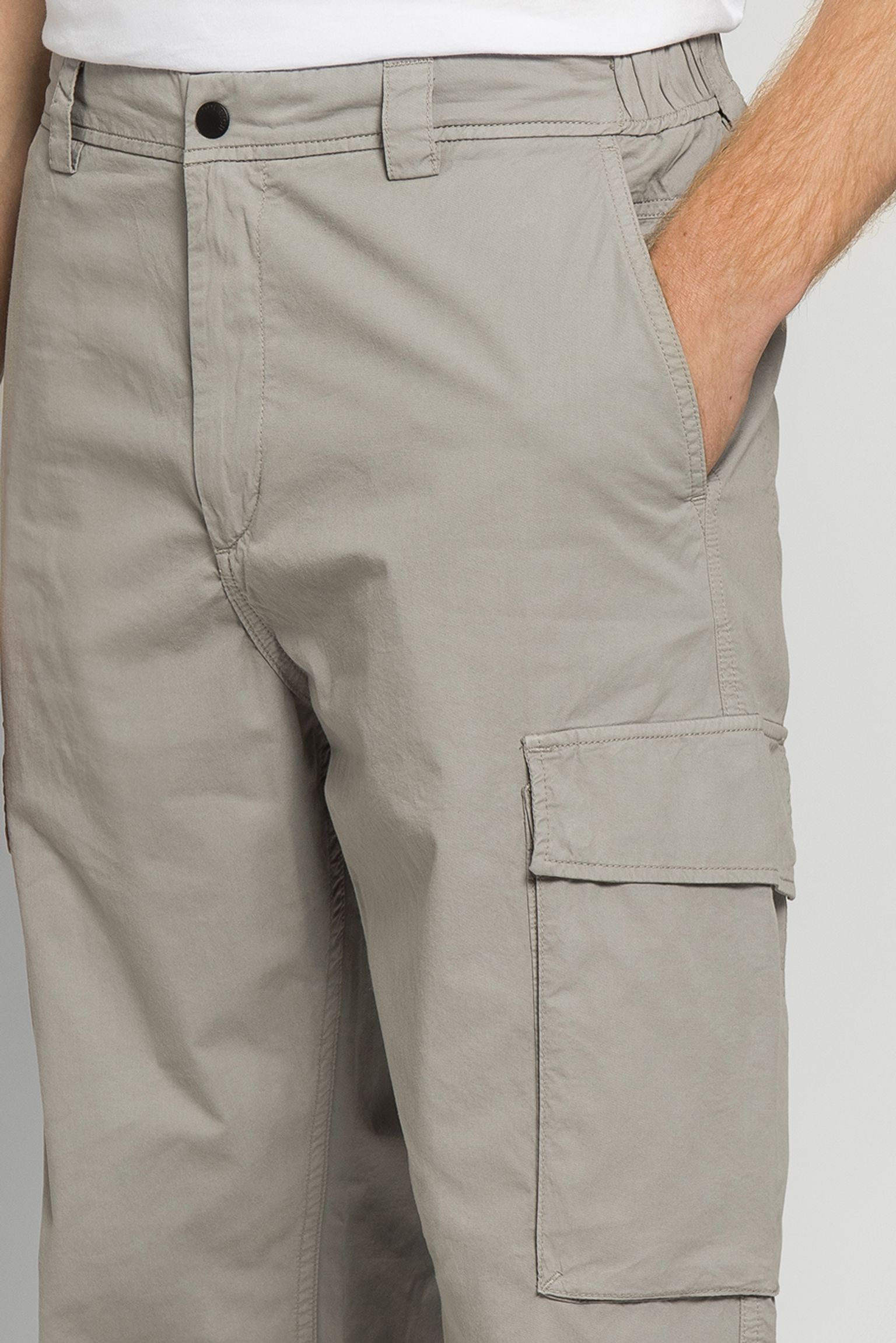 Широкий выбор Брюки Woolrich GABARDINE CARGO PANT