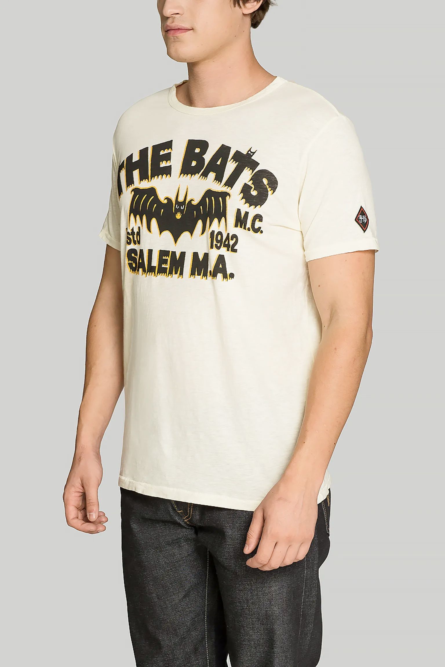 Широкий вибір Футболка   THE BATS