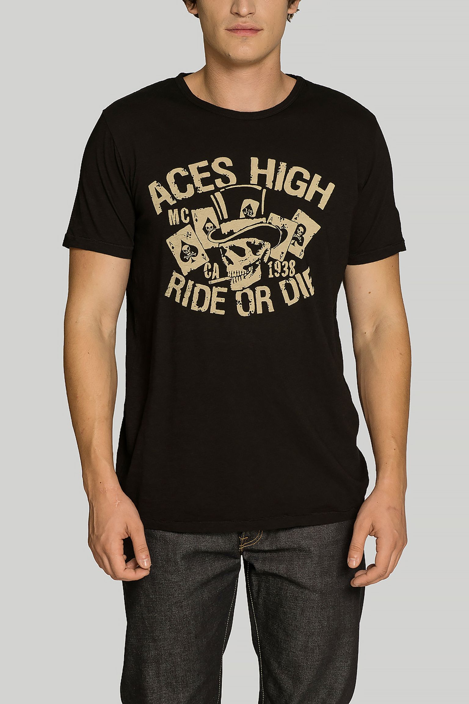 Футболка   ACES HIGH