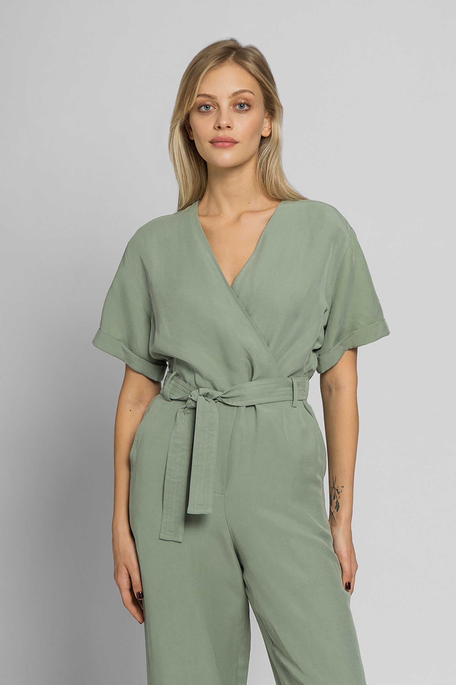 Комбінезон Woolrich VISCOSE LINEN SUIT з доставкою