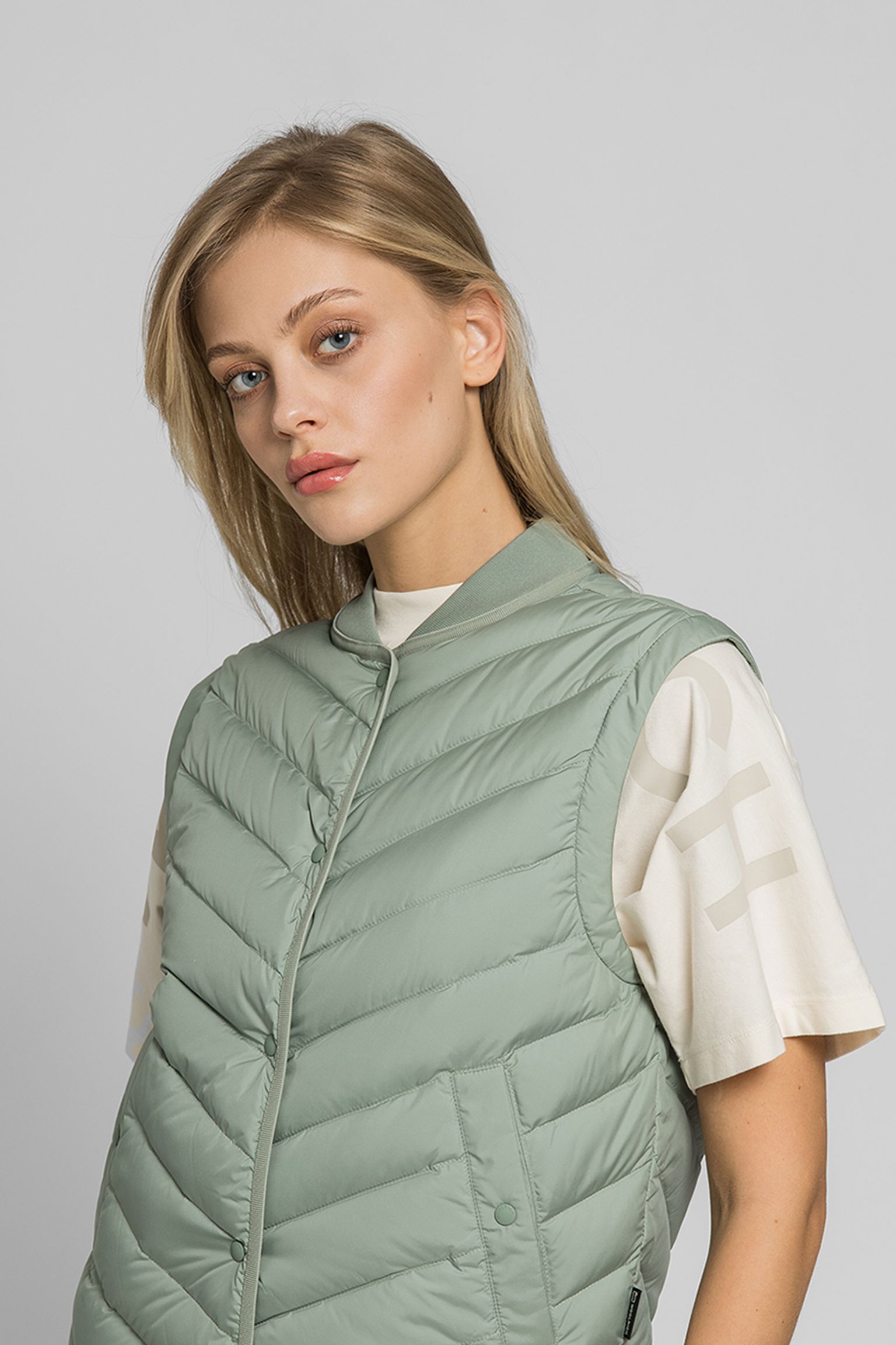 Широкий выбор Жилет пуховой  CHEVRON QUILTED VEST