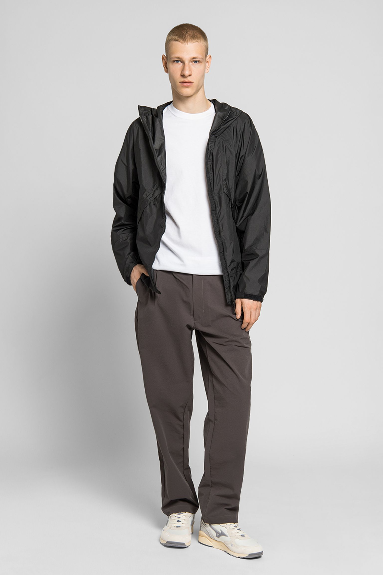 Брюки One Tuck Tapered Ankle Pants