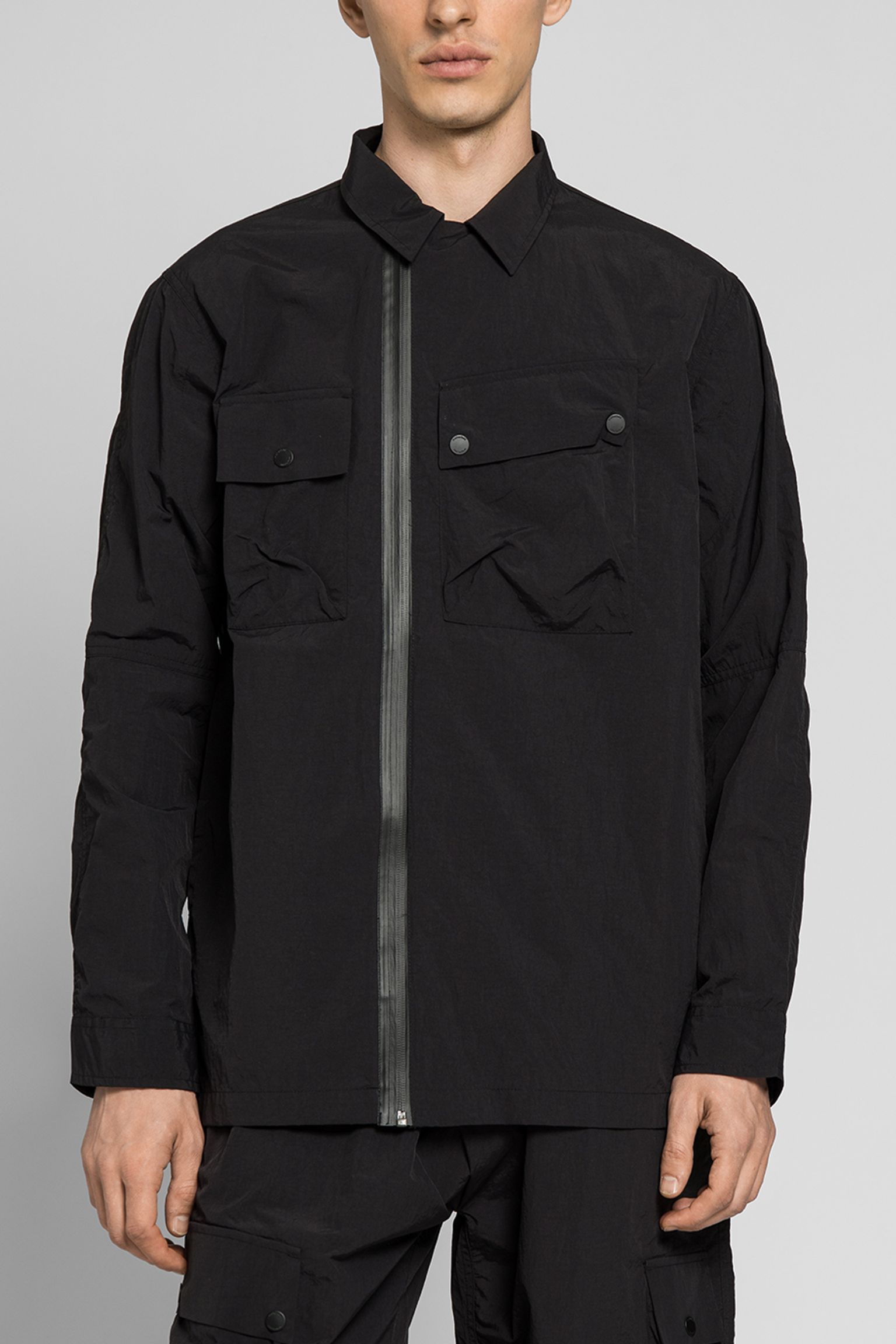 Широкий выбор Овершот MAHARISHI Veg Dyed Tech Cargo Shirt