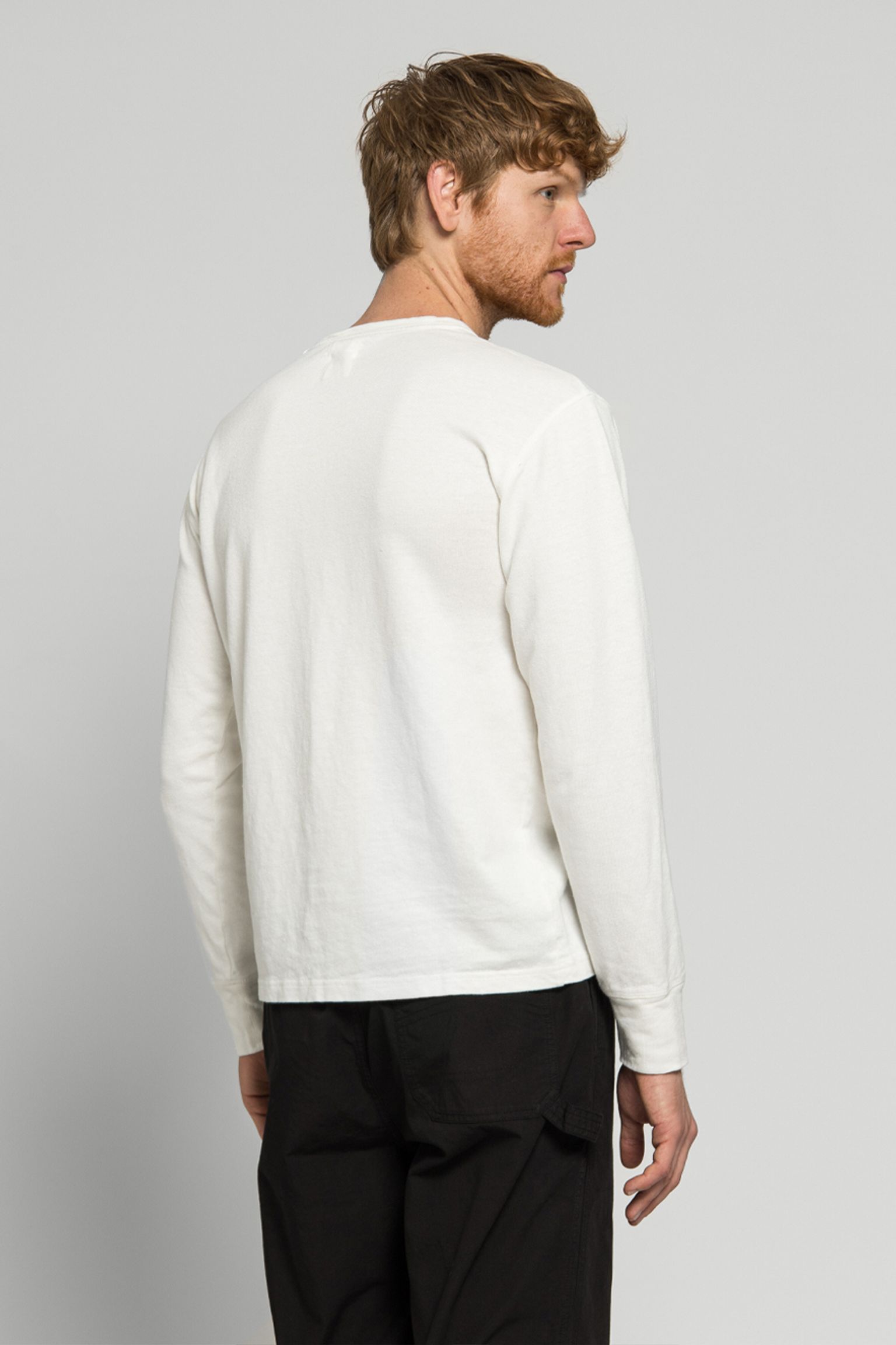 Лонгслив LONG SLEEVE POCKET T