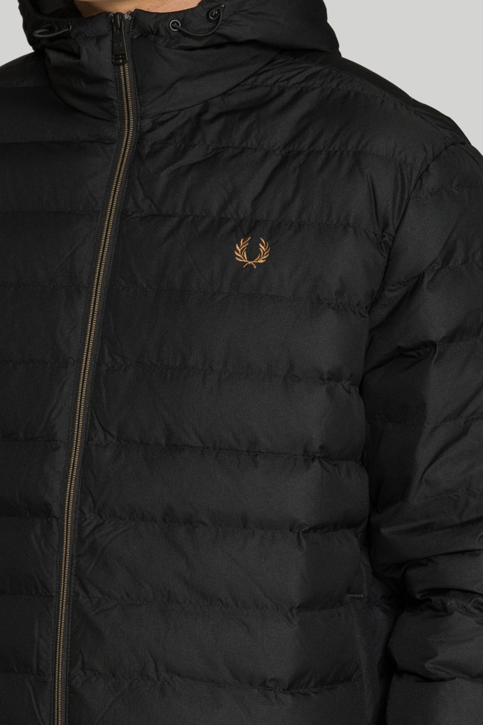 Куртка HOODED INSULATED JACKET