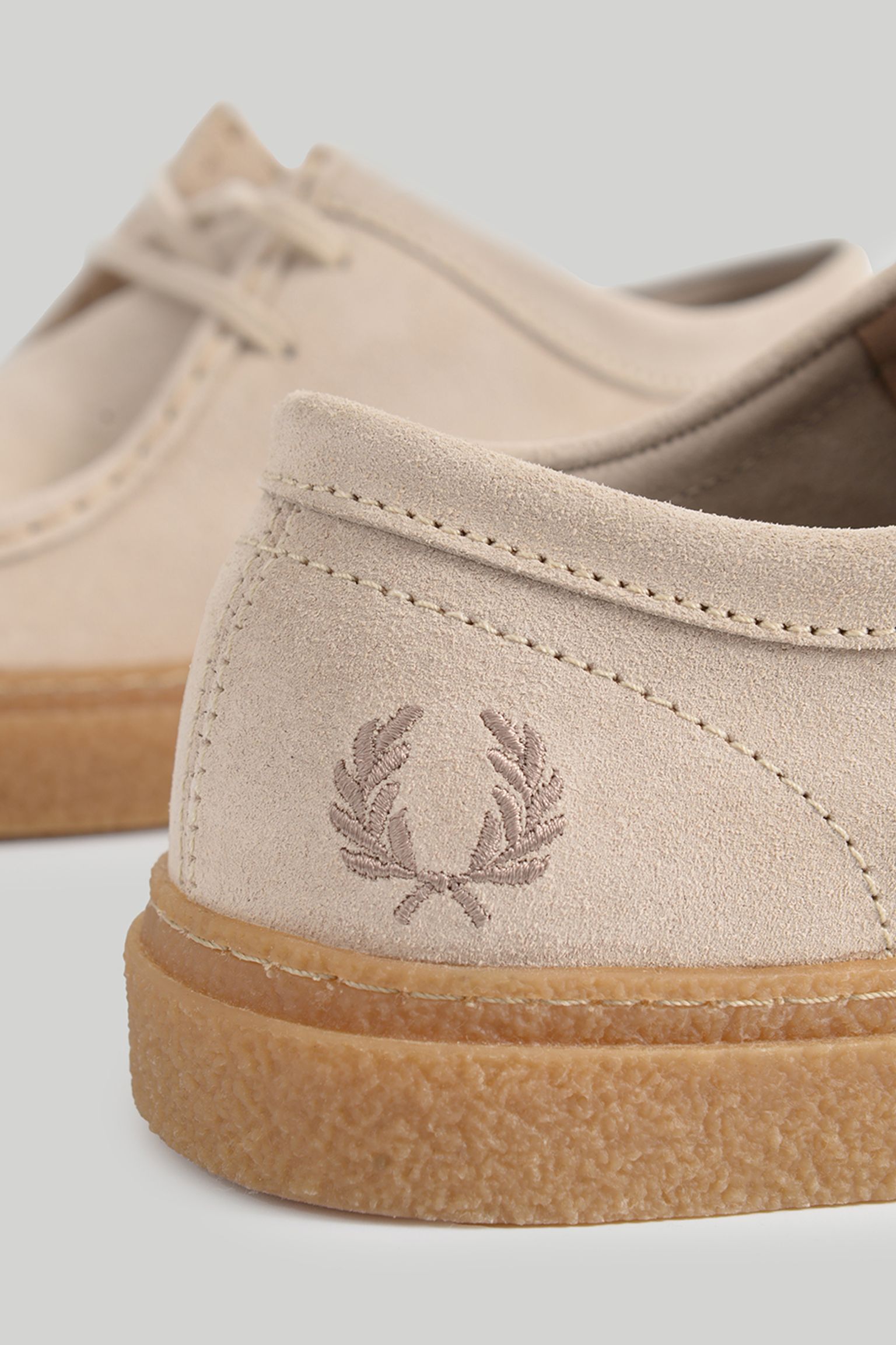 Лофери Fred Perry DAWSON LOW SUEDE