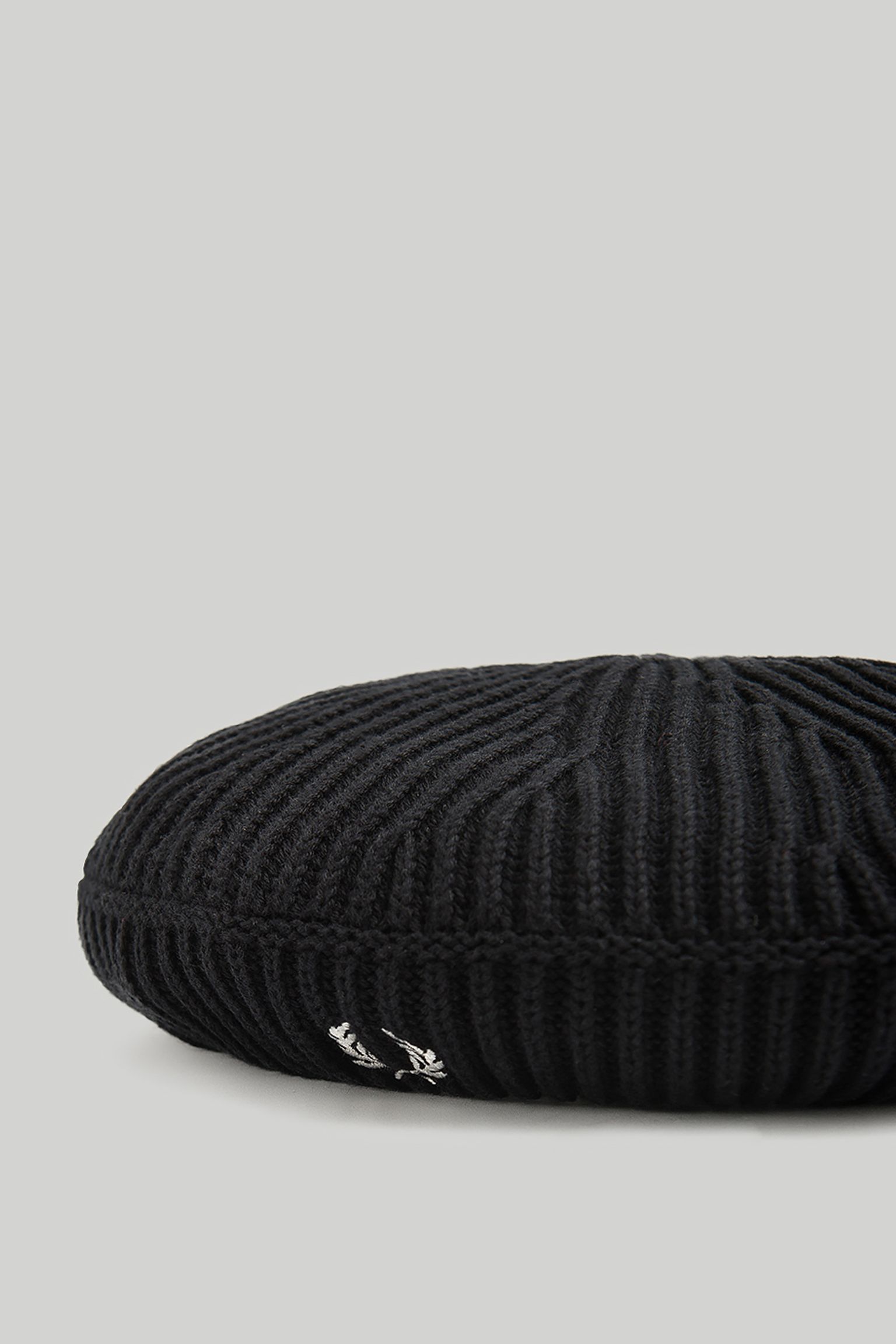 Берет Fred Perry KNITTED BERET