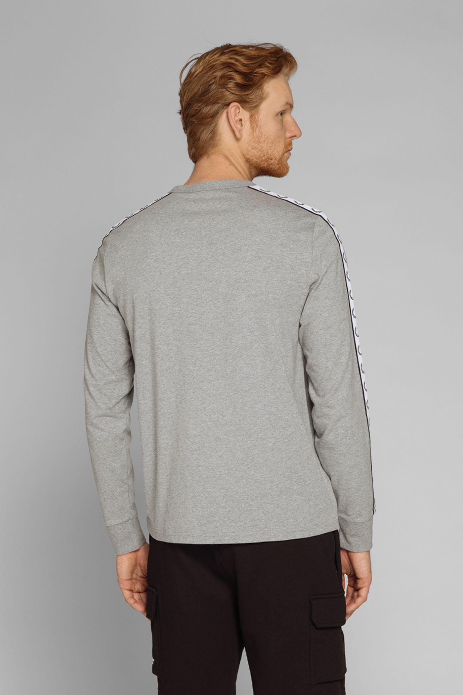 Стильные Лонгслив TAPED LONG SLEEVE T-SHIRT