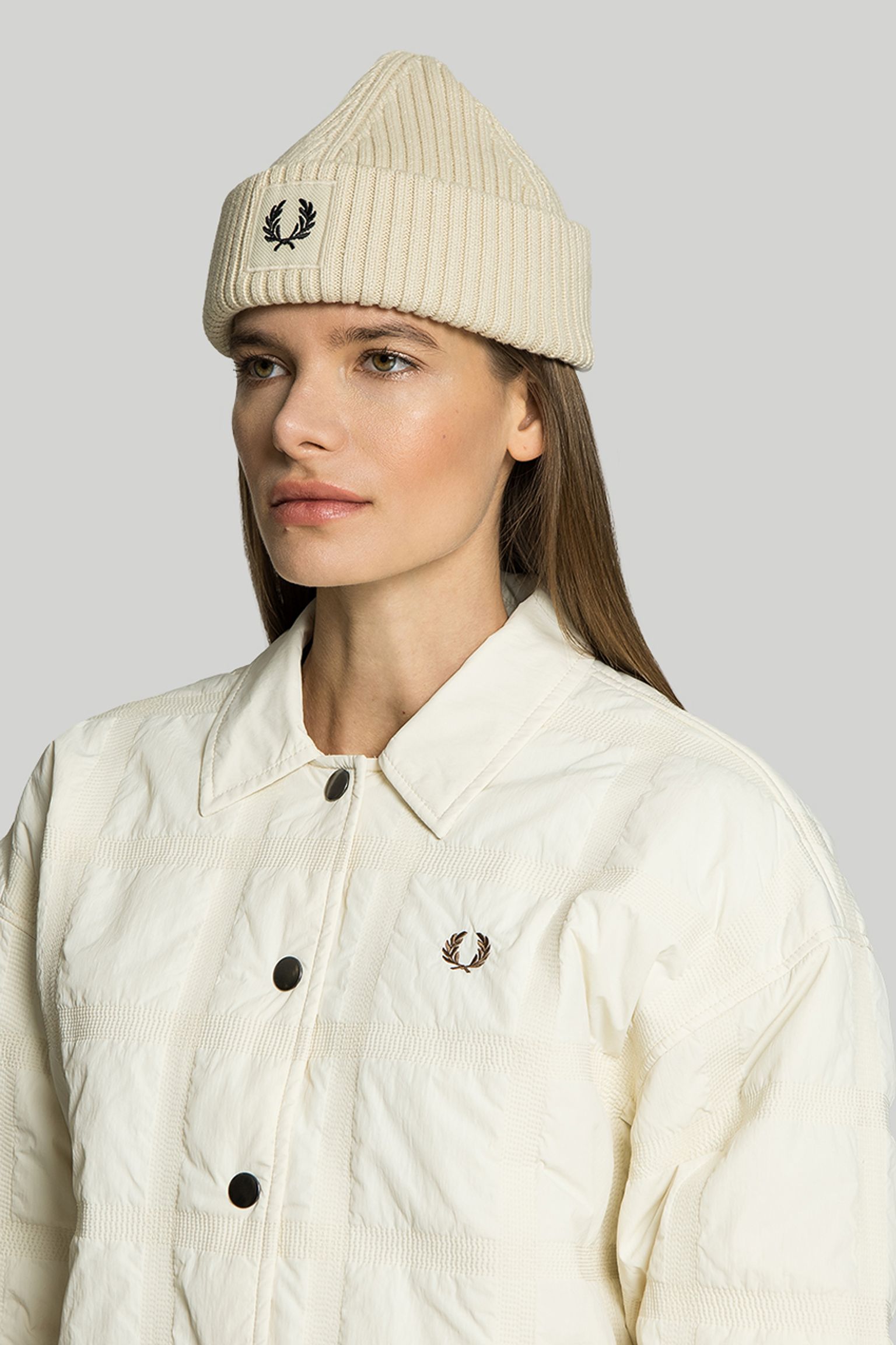 Шапка Fred Perry PATCH BRAND CHUNKY RIB BEANIE