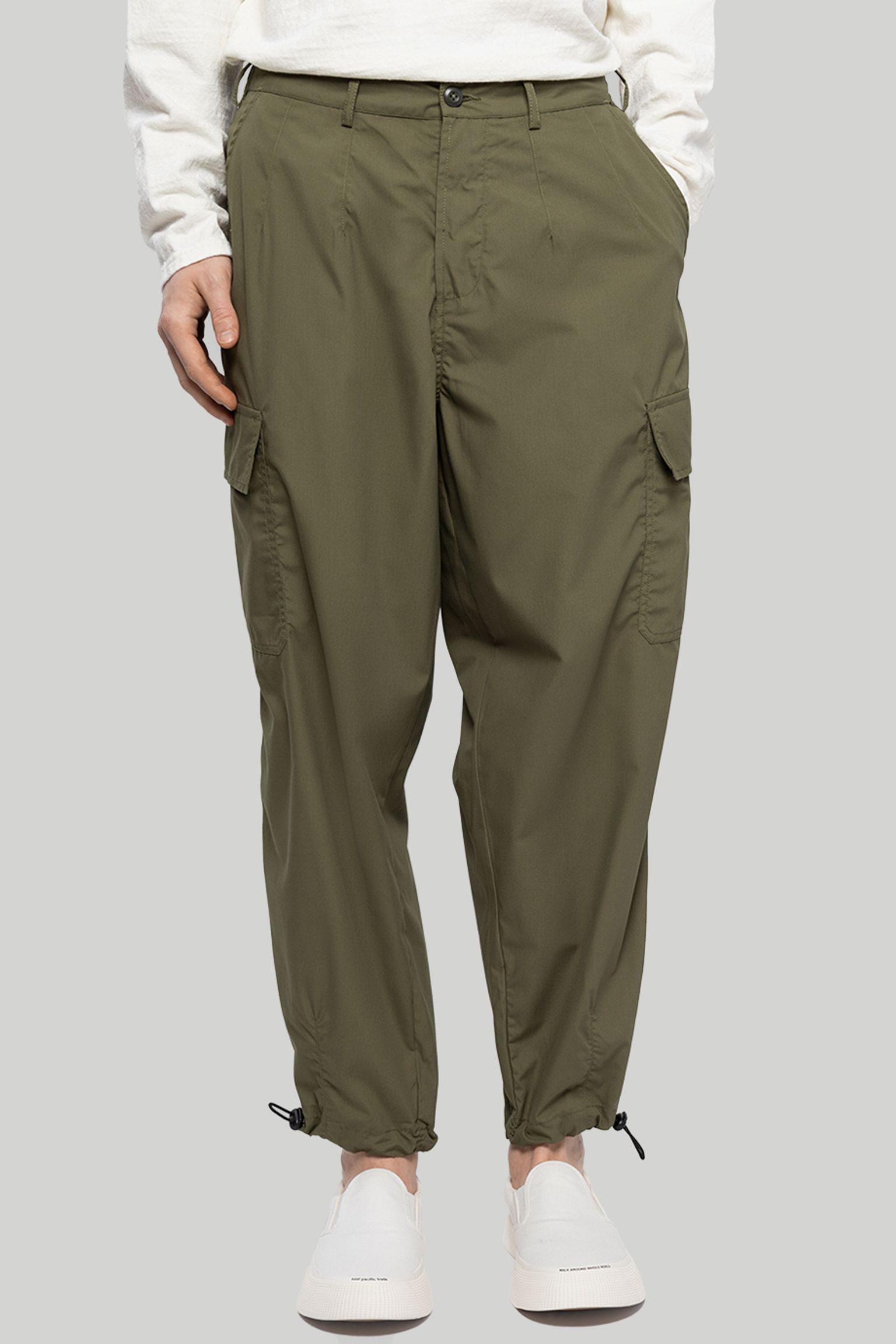 Брюки Universal Works LOOSE CARGO PANT с доставкой
