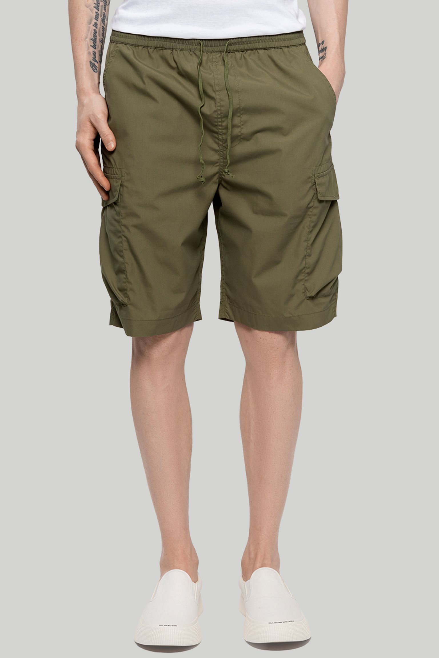 Шорты Universal Works PARACHUTE SHORT с доставкой
