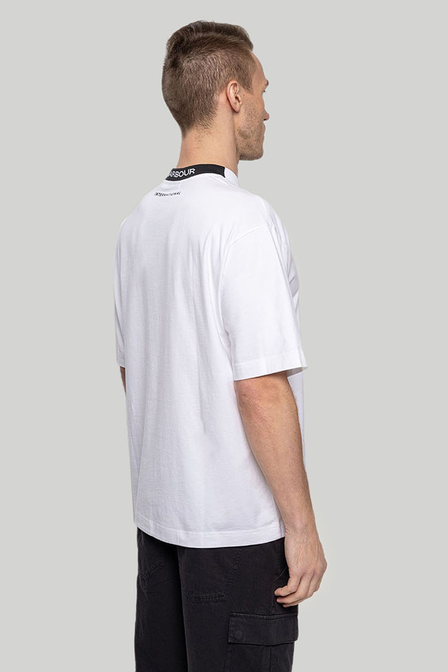 Стильные Футболка STACKED TEE