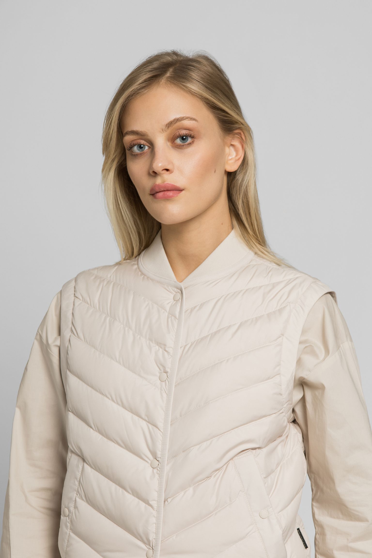 Широкий выбор Жилет пуховой  CHEVRON QUILTED VEST