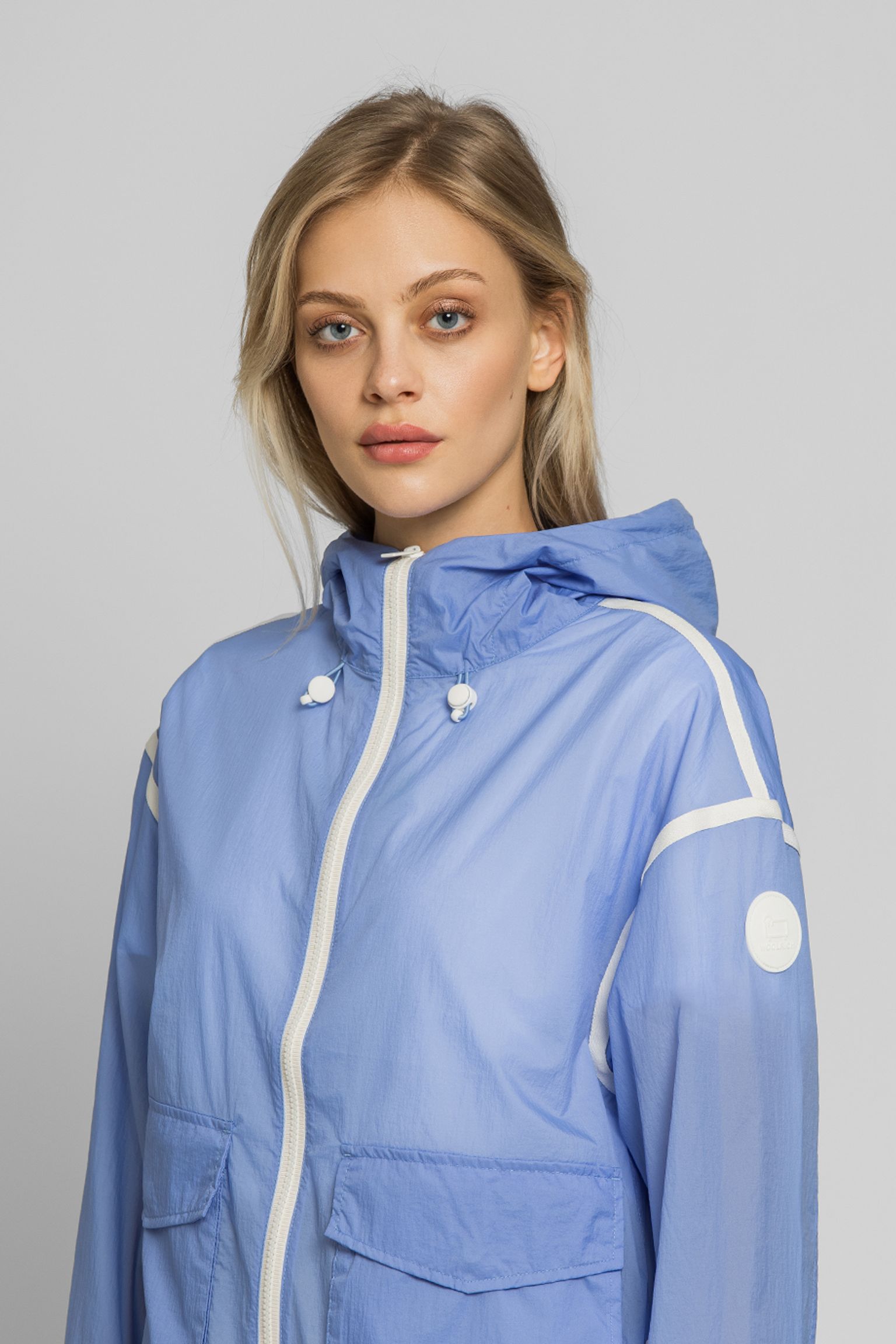 Широкий выбор Куртка LIGHT CRINKLE HOODED JACKET