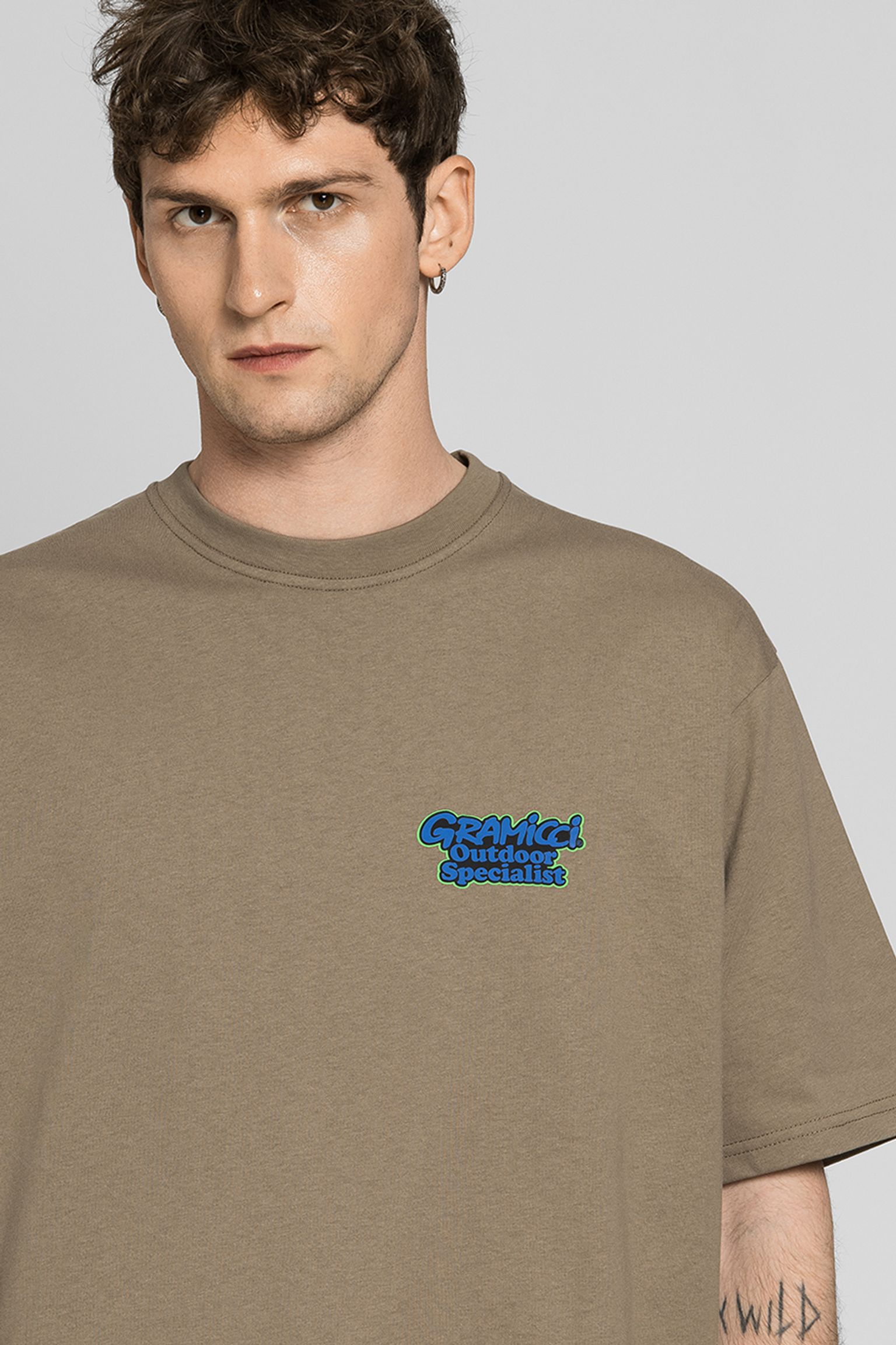 Стильные Футболка OUTDOOR SPECIALIST TEE