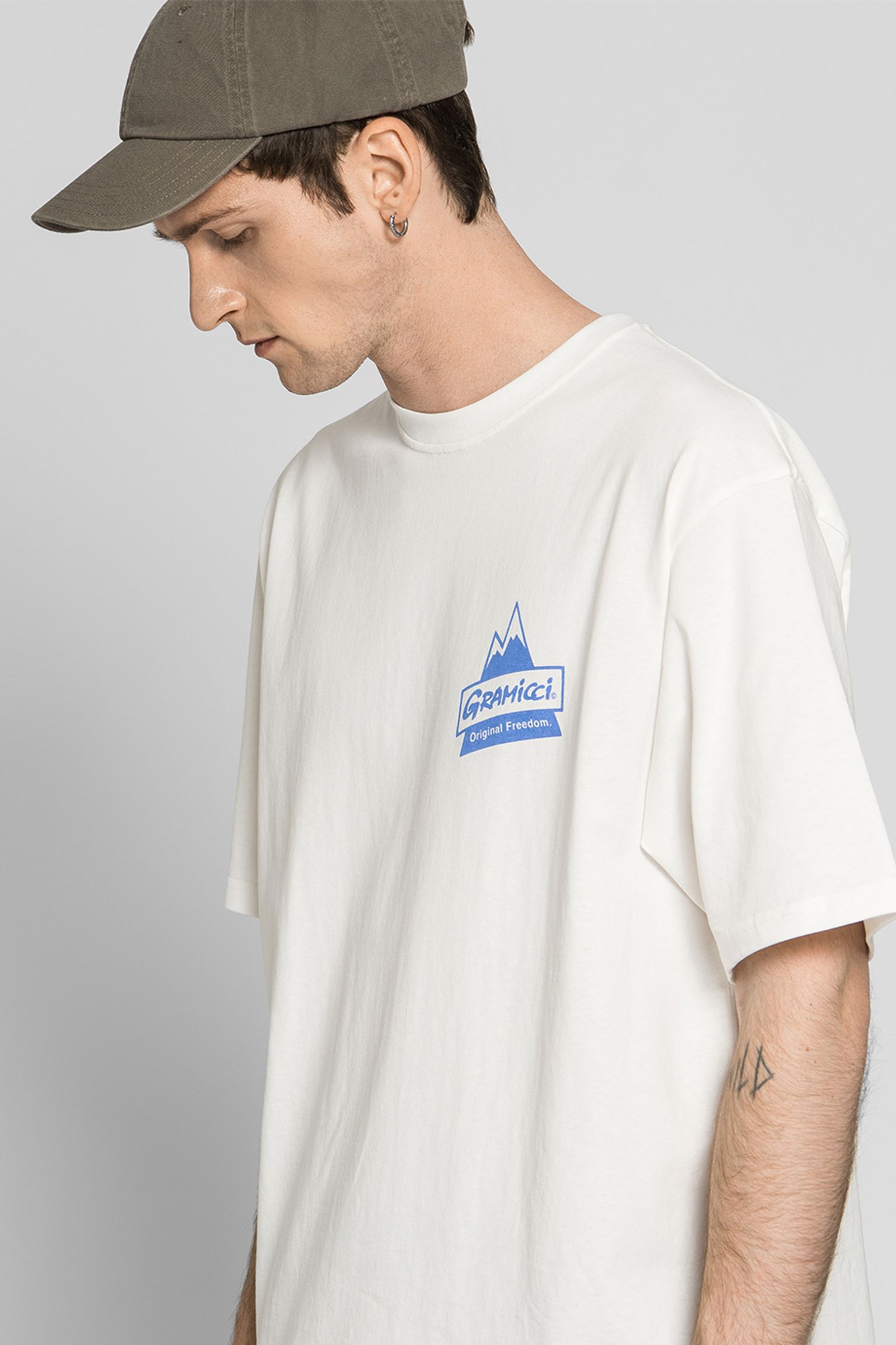 Стильные Футболка PEAK TEE