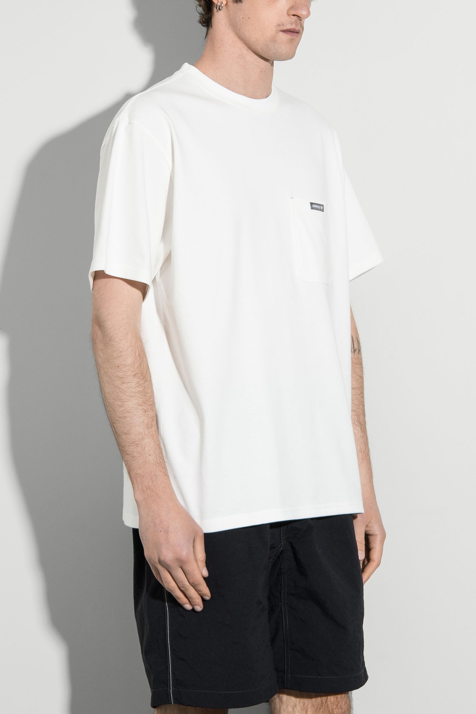 Футболка GRAMICCI x AND WANDER BACKPRINT TEE с доставкой