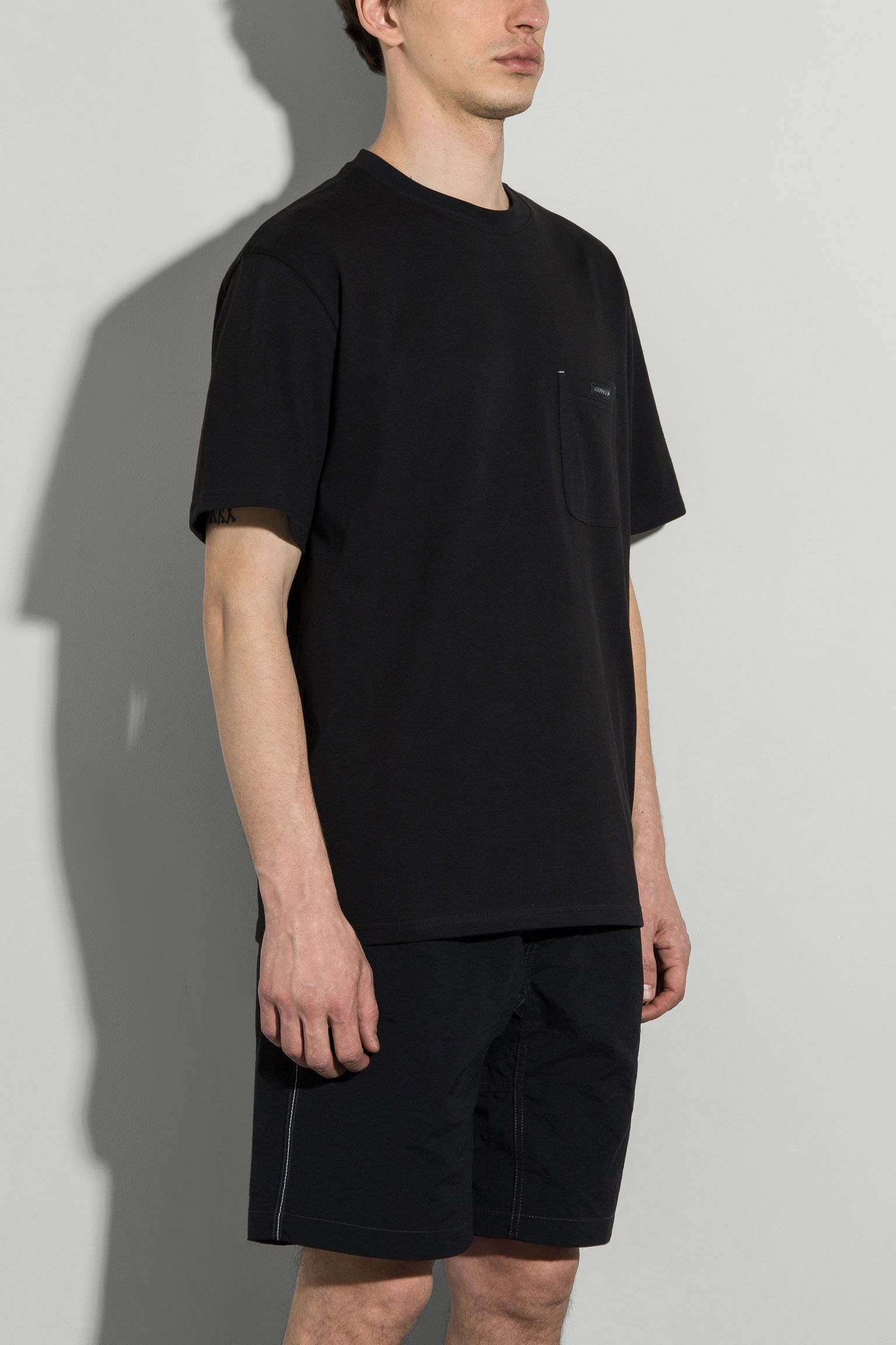 Футболка GRAMICCI x AND WANDER BACKPRINT TEE с доставкой
