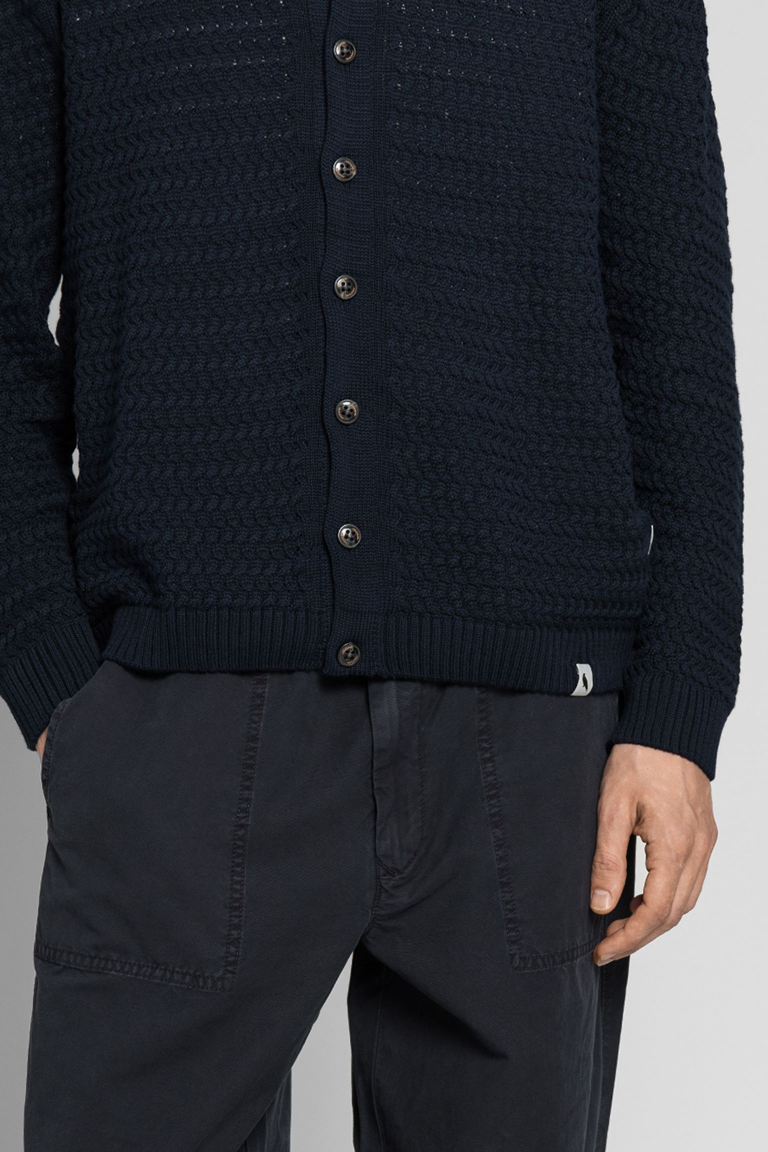 Стильные Кардиган Peregrine Terrace knitted cardigan