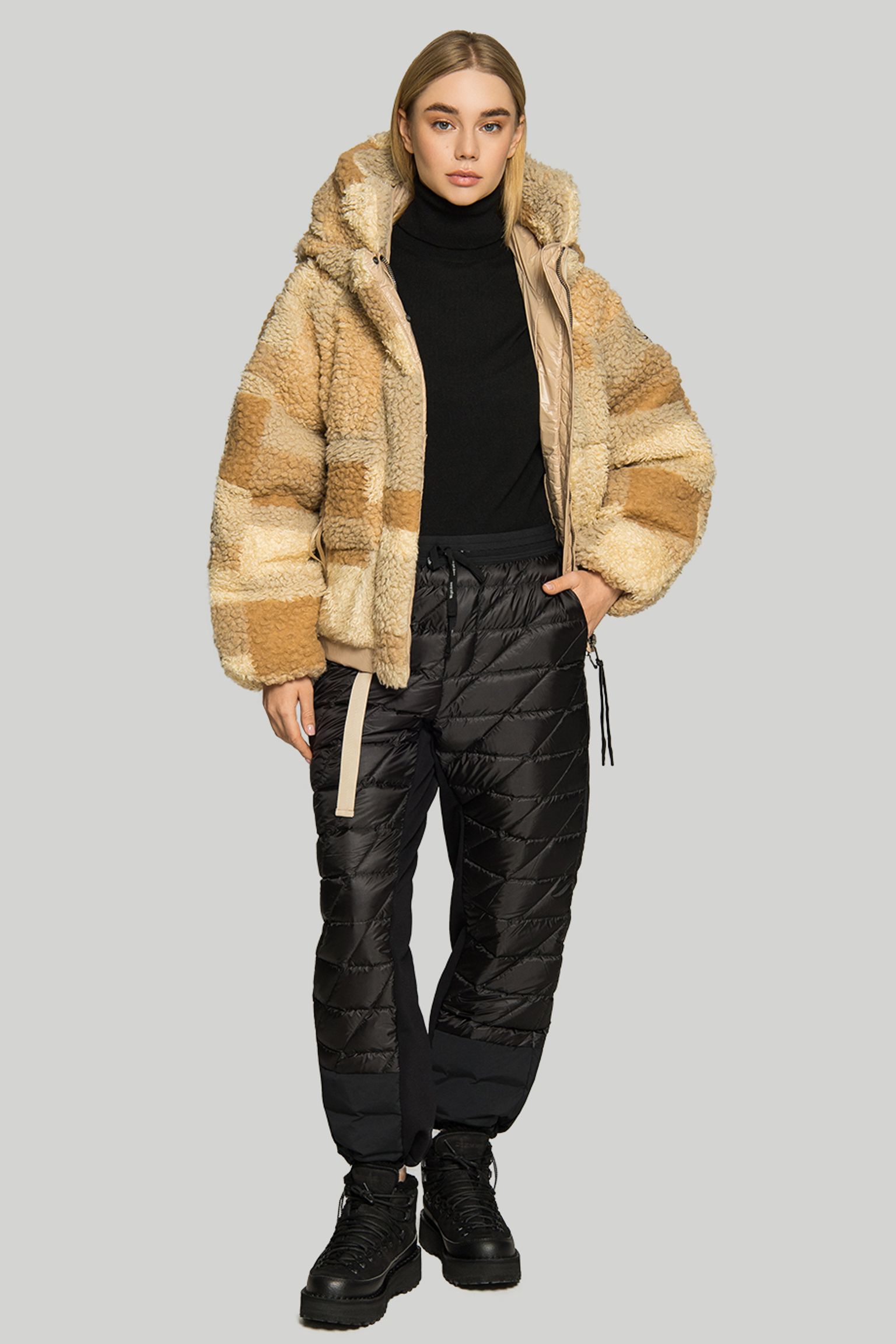 Пуховик    W SHERPA DOWN PUFFER с доставкой