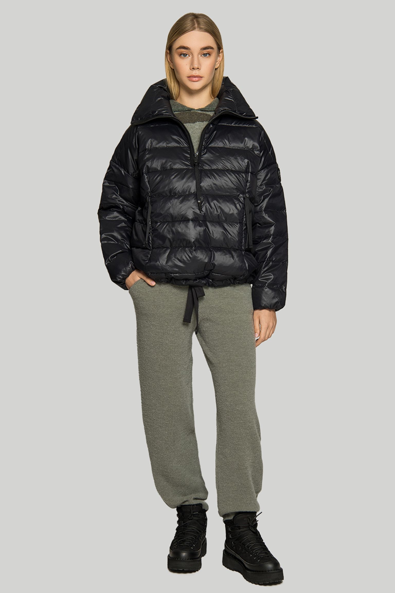 Пуховик    W DOWN HALF ZIP с доставкой