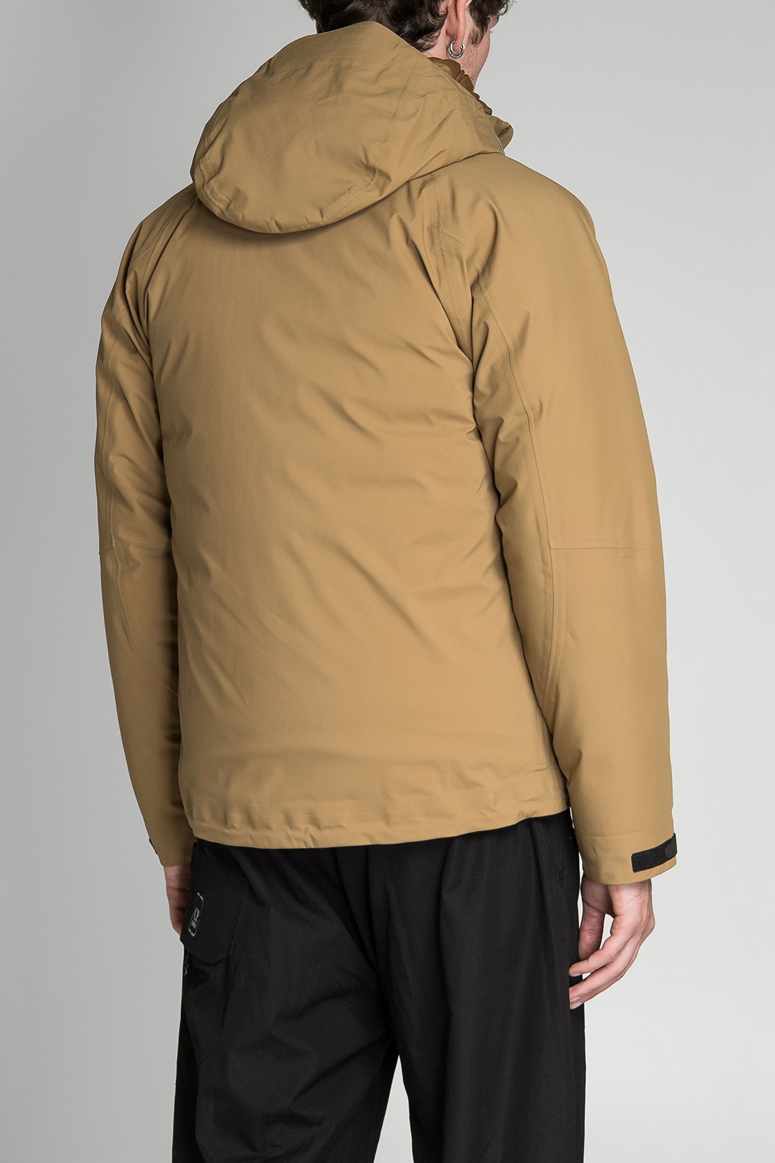 Пуховик MEDIUM JACKET