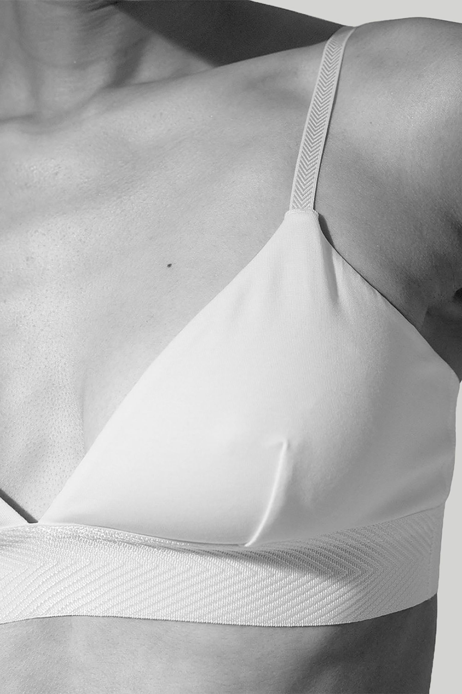 Топ TRIANGLE BRALETTE з доставкою