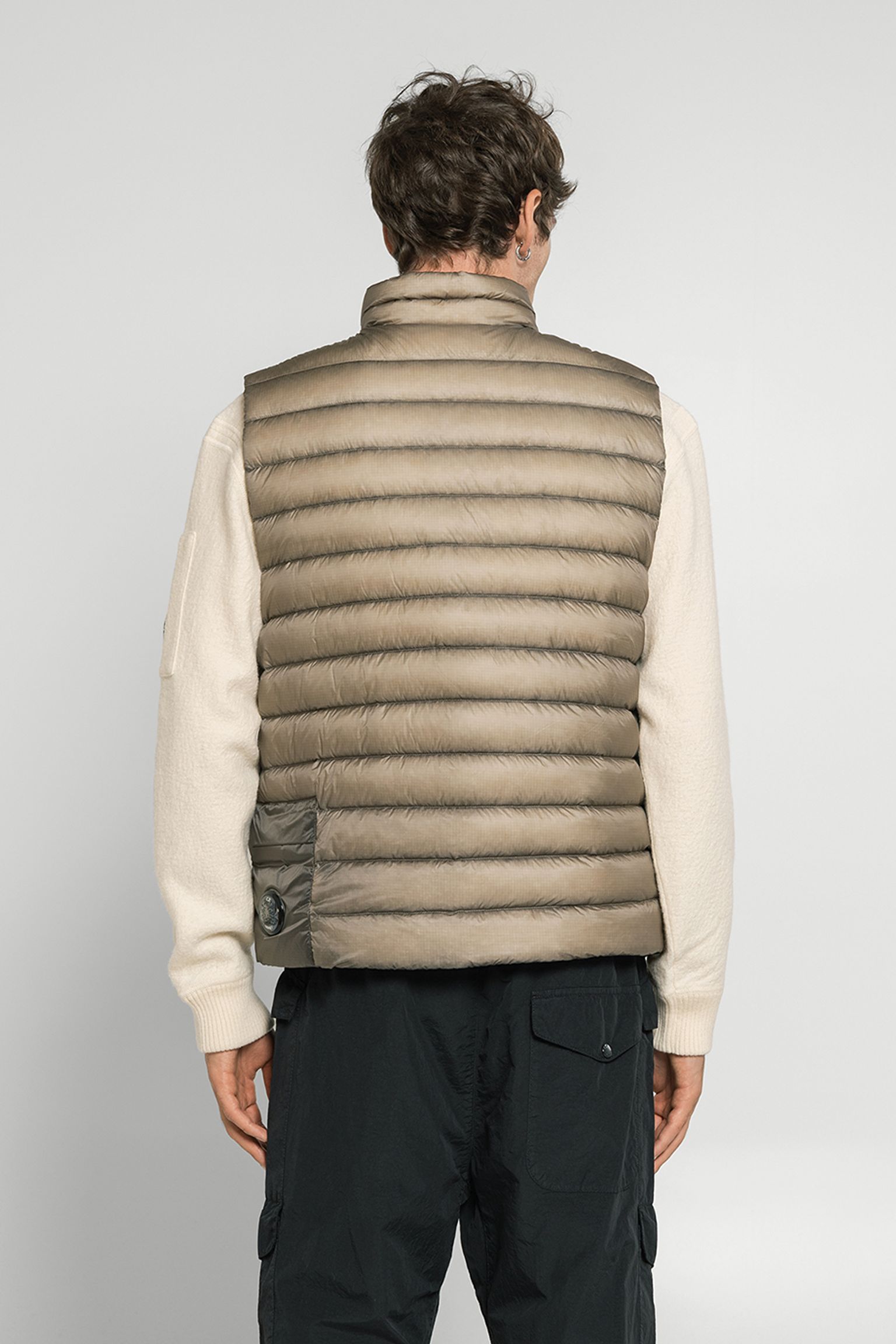 Жилет пуховой OUTERWEAR VEST IN DD SHELL