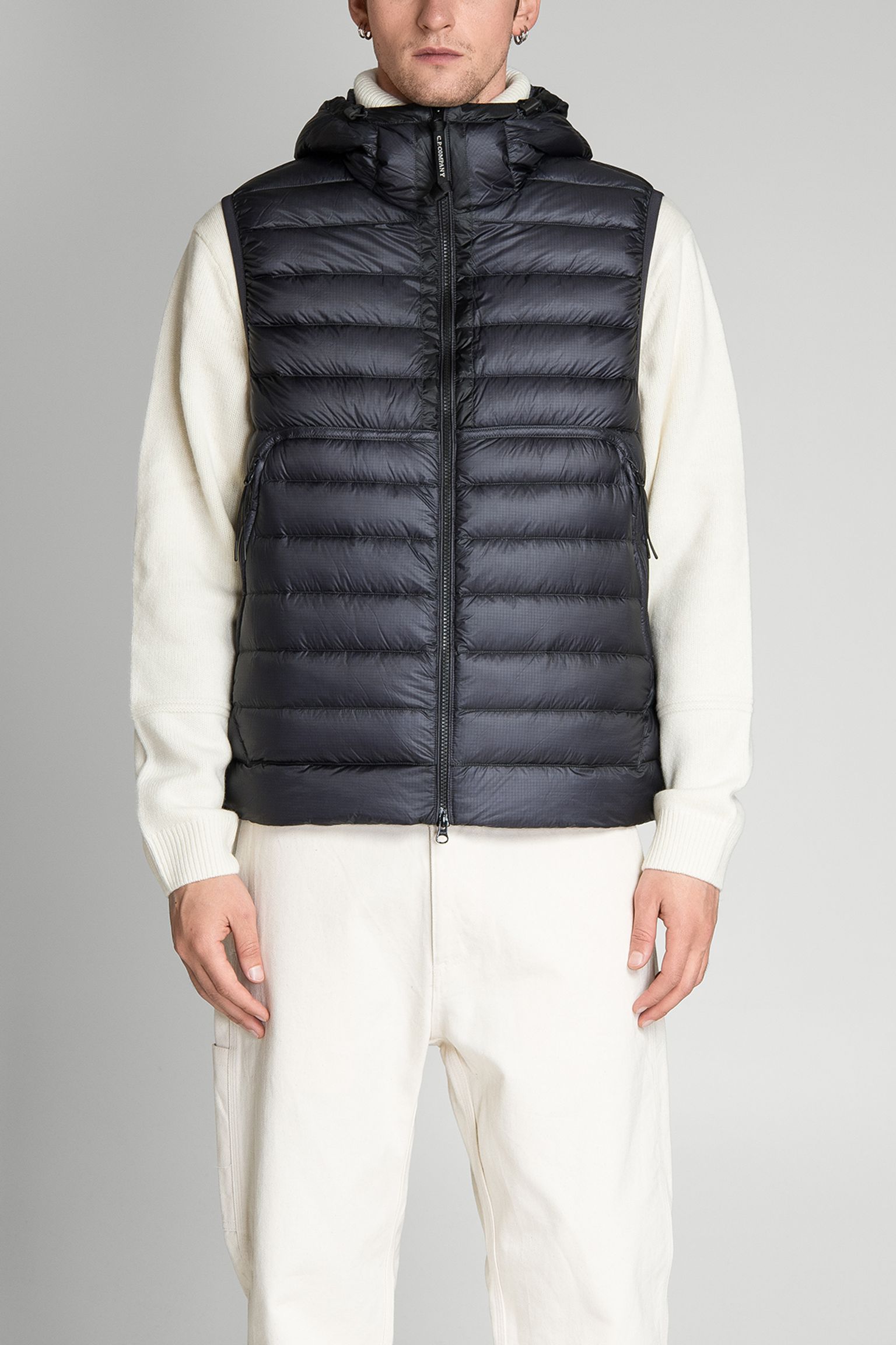 Жилет пуховий OUTERWEAR VEST IN DD SHELL