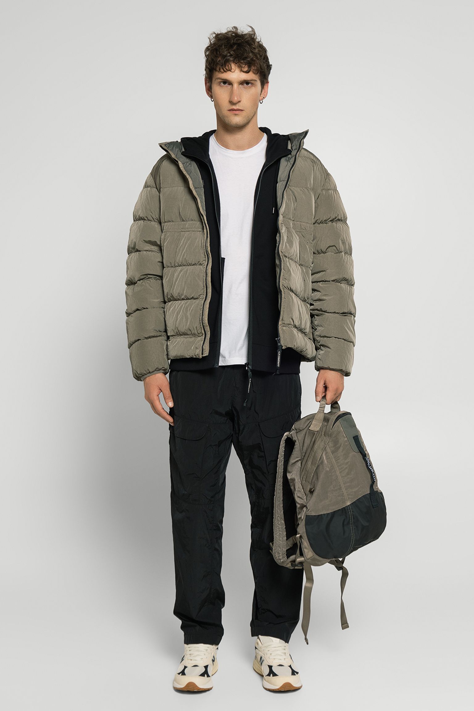 Пуховик OUTERWEAR MEDIUM JACKET IN CHROME - R с доставкой