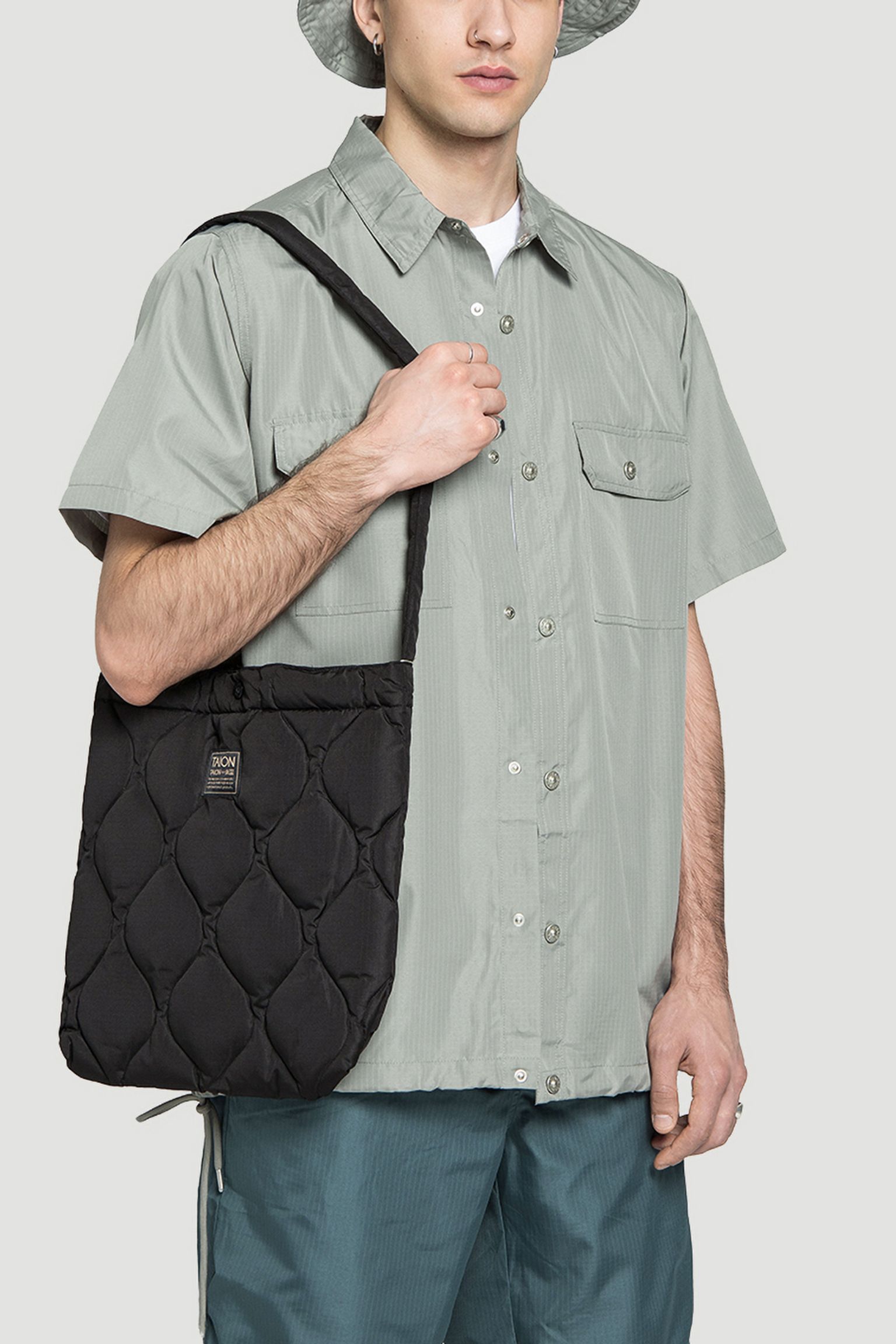 Сумка MILITARY CROSS BODY DOWN BAG-MEDIUM купити в Україні