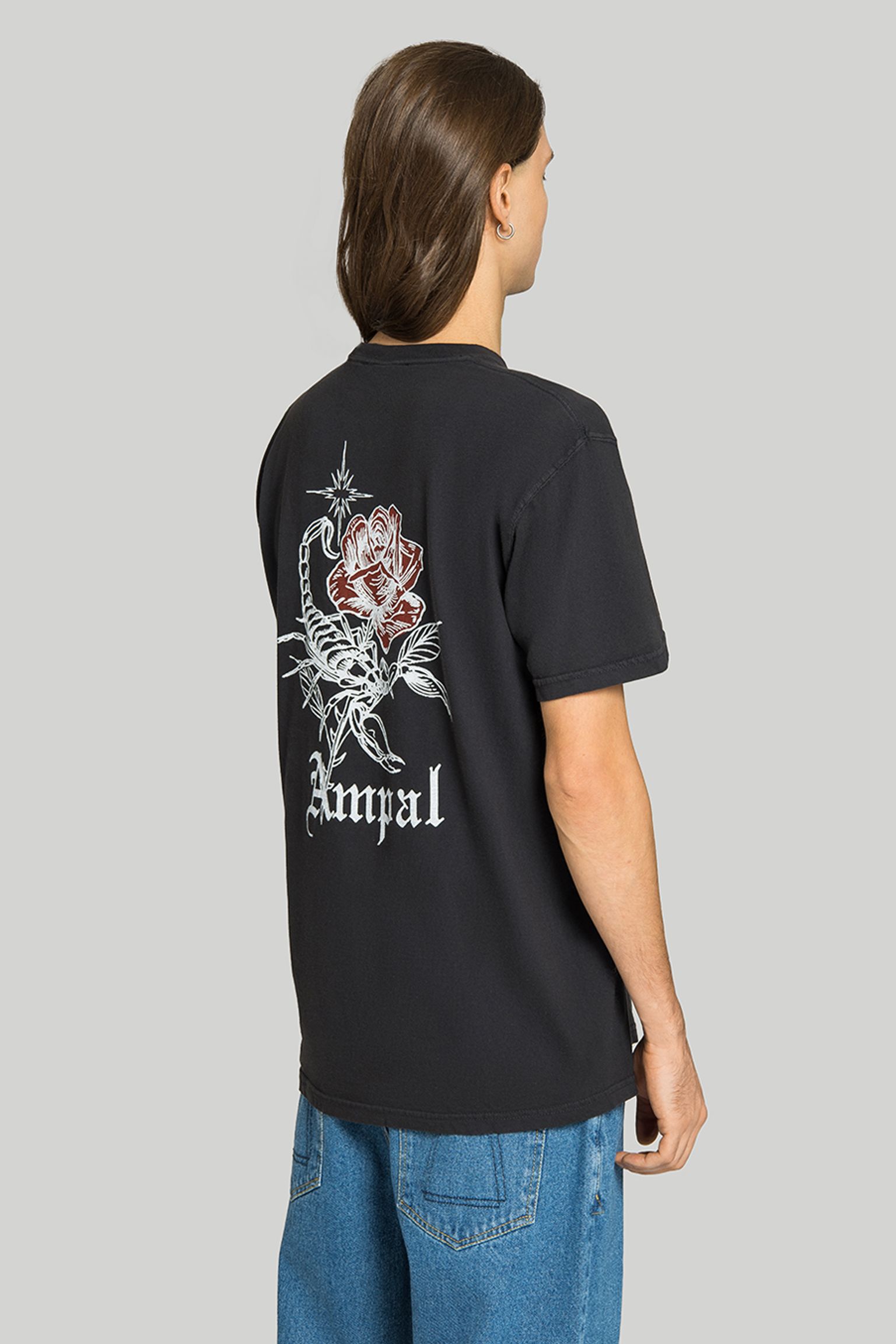 Стильные Футболка THE AMPAL CREATIVE SCORPIO Tee