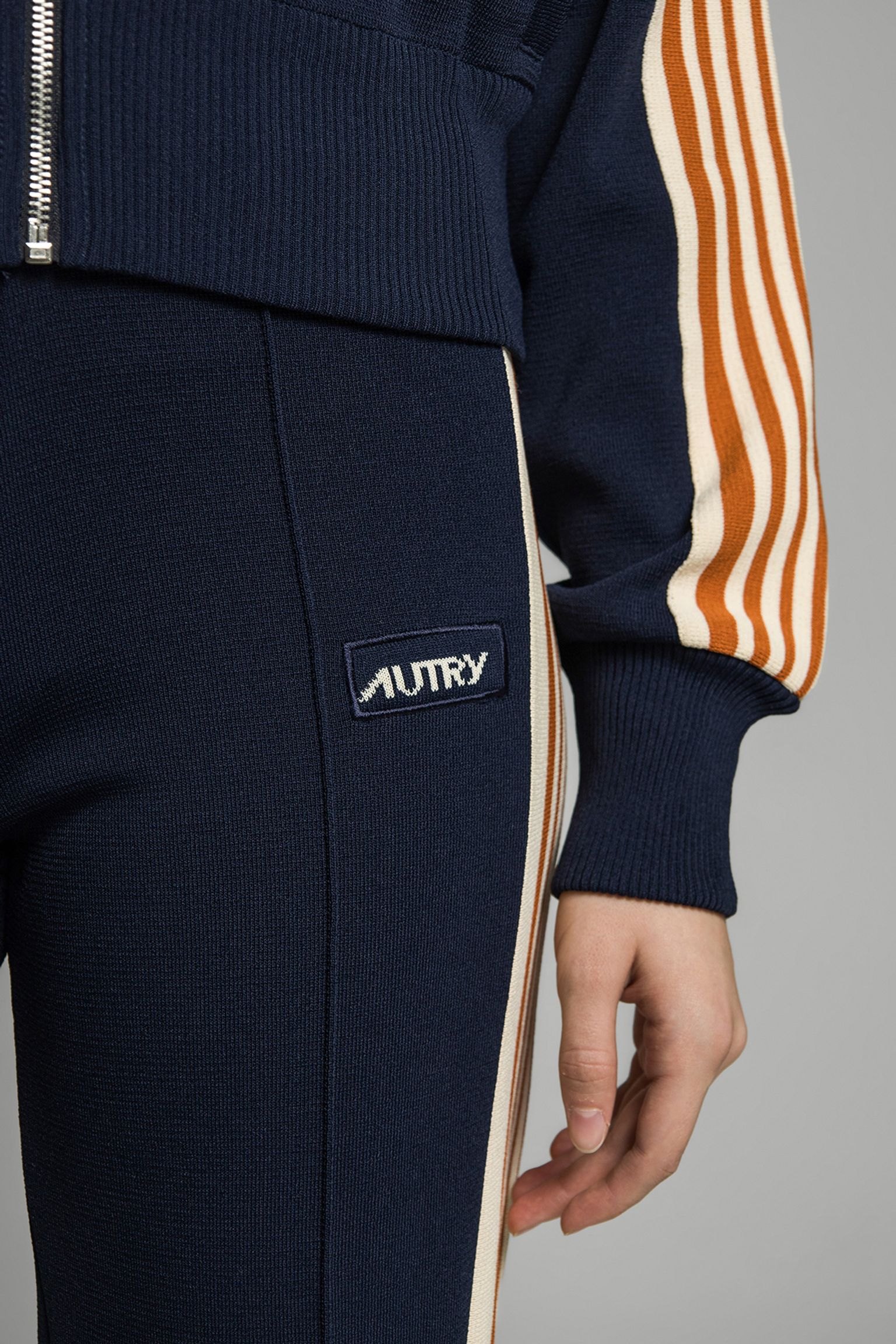 Широкий вибір Спортивні брюки PANTS MAIN WOM