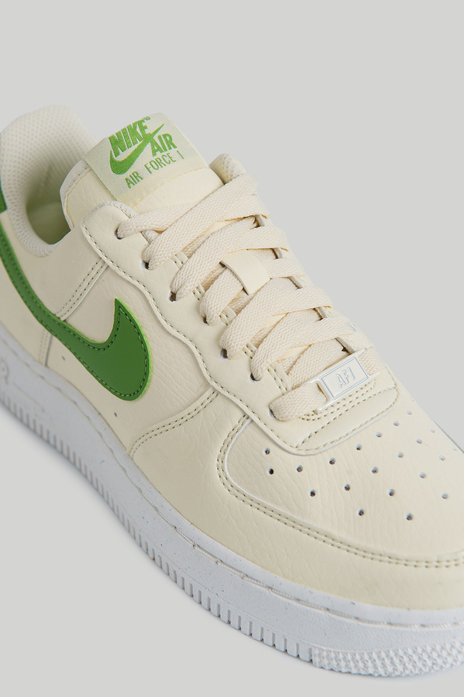 Кроссовки Nike Air Force 1 '07 SE