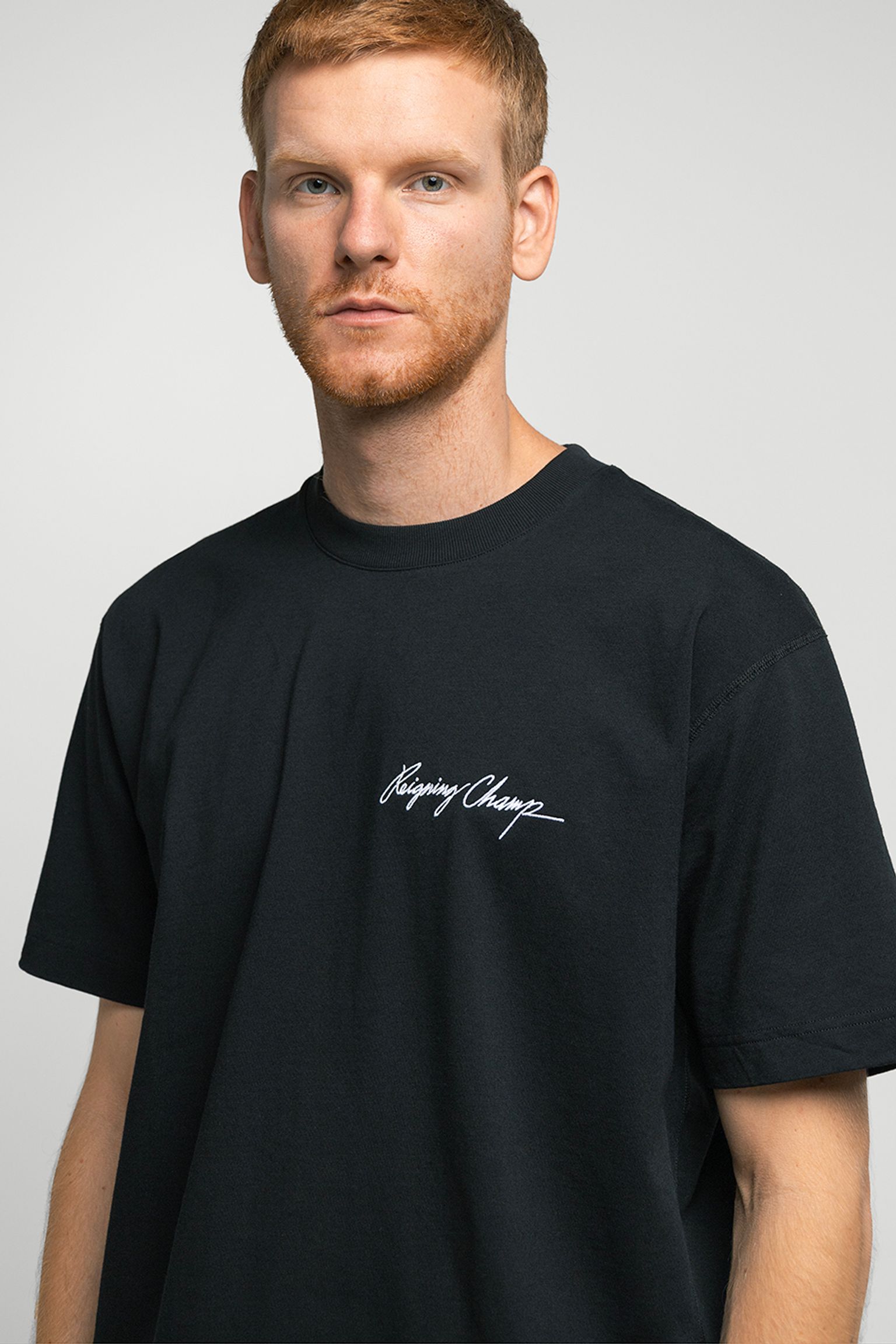 Футболка REIGNING CHAMP MIDWEIGHT JERSEY AUTOGRAPH T-SHIRT