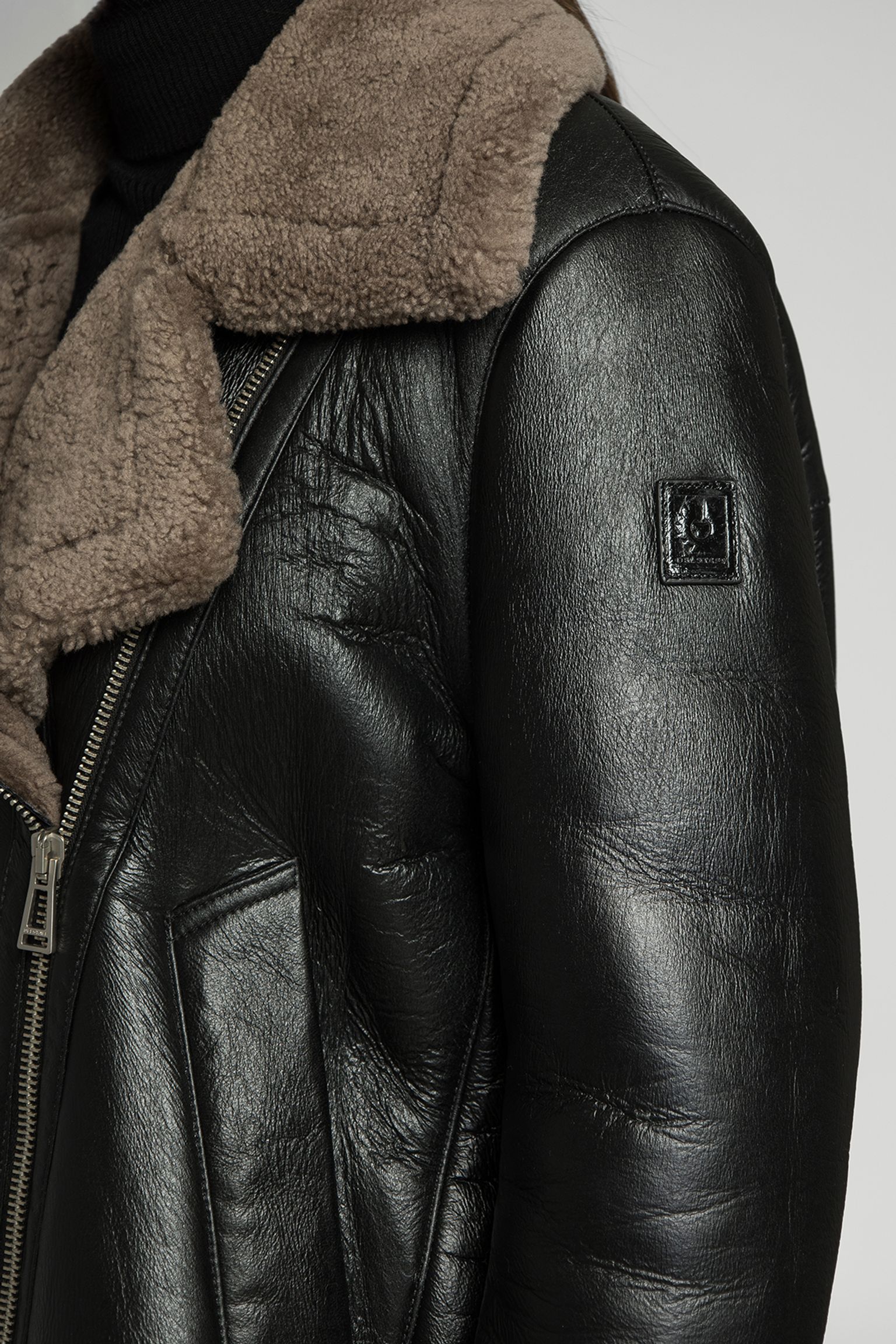 Широкий выбор Дубленка ZINC JACKET