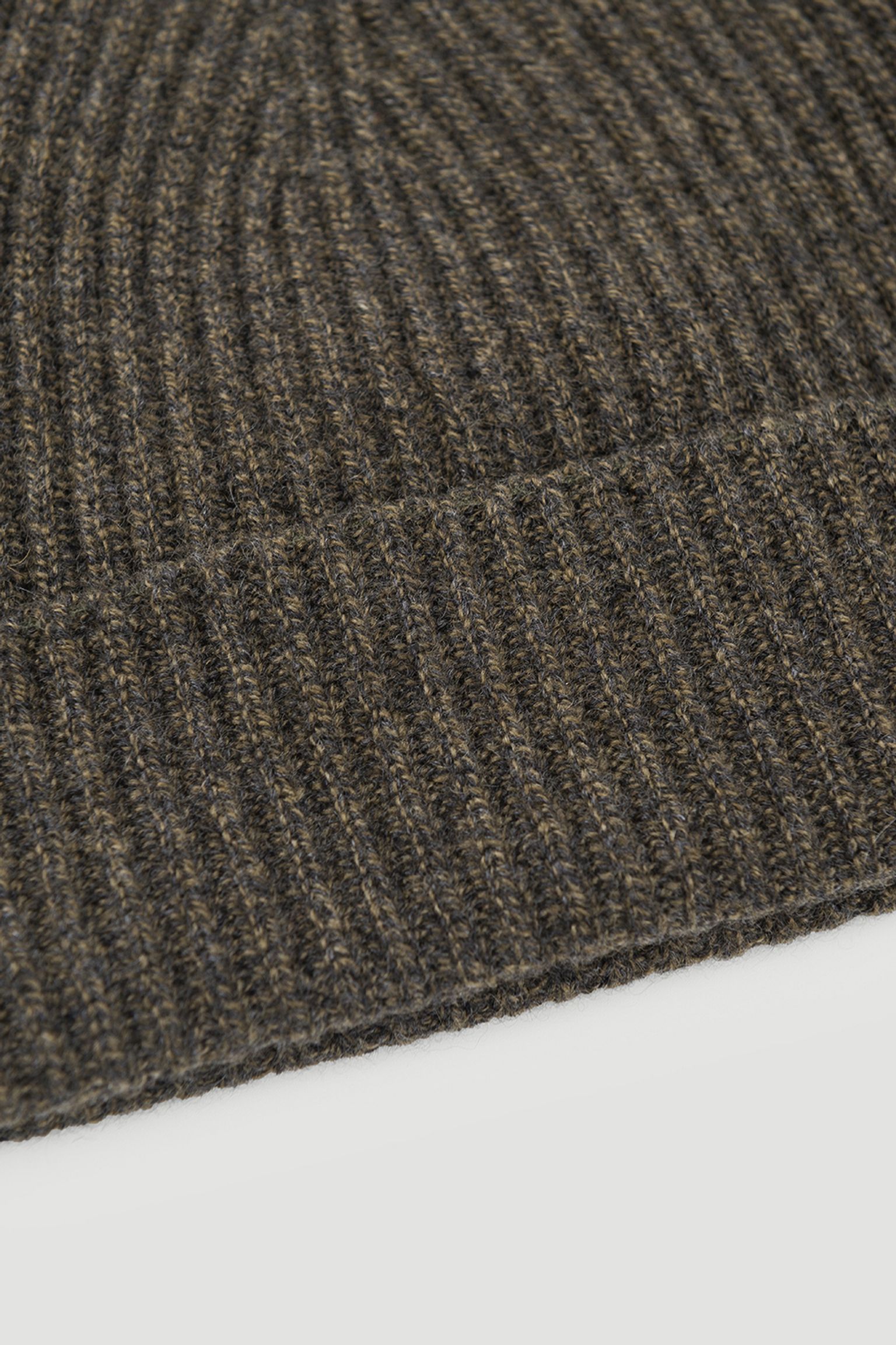 Шапка   CASHMERE RIBBED HAT